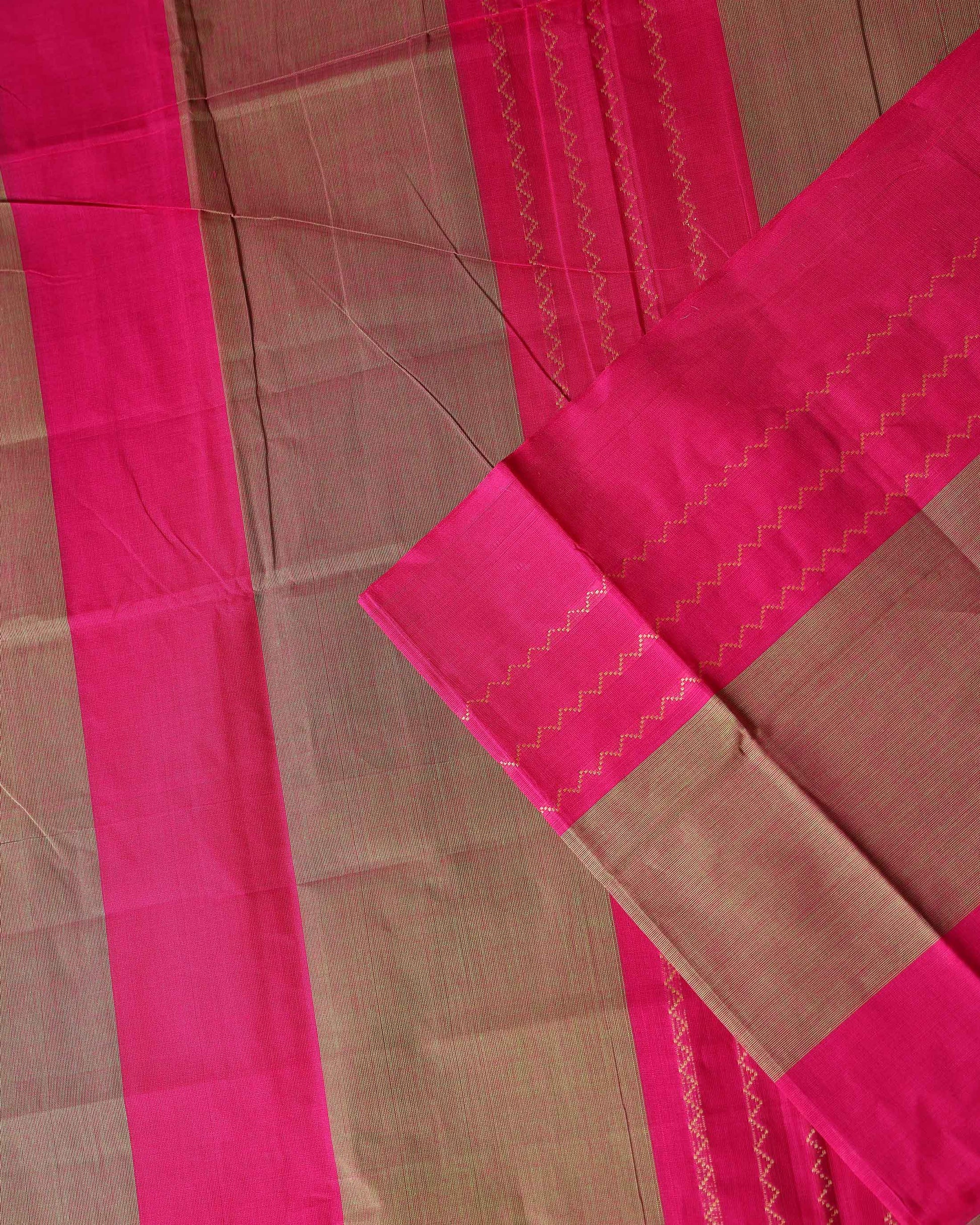 Traditional Chettinad Cotton Saree with Bold Checked Pattern and Contrast Woven Border - Olive Green