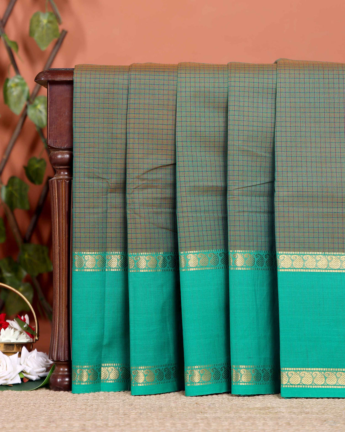 Traditional Chettinad Cotton Saree with Grid Pattern and Contrast Border - Green
