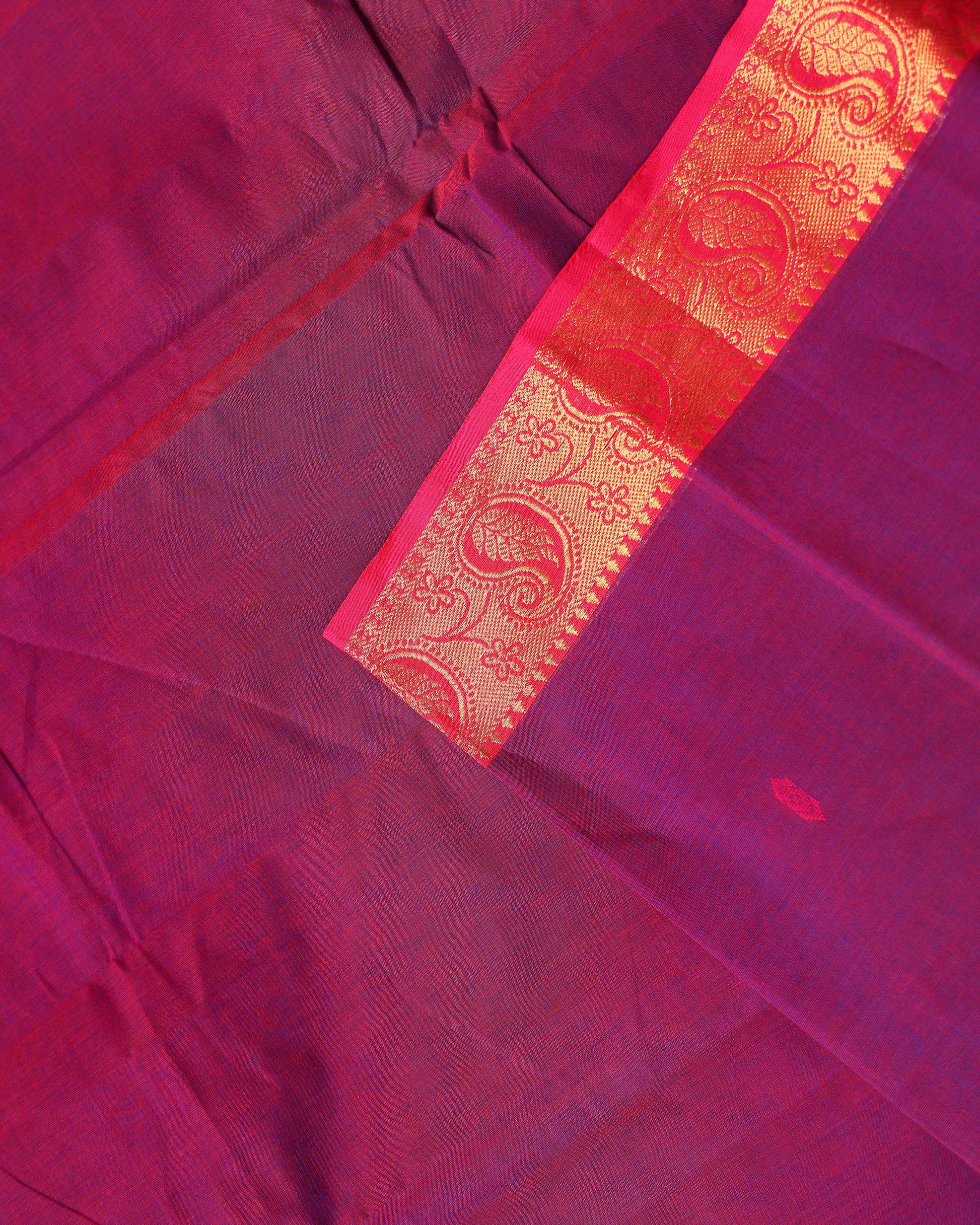 Traditional Chettinad Handloom Cotton Saree with Golden Zari Woven Border and Buttas - Purple-close