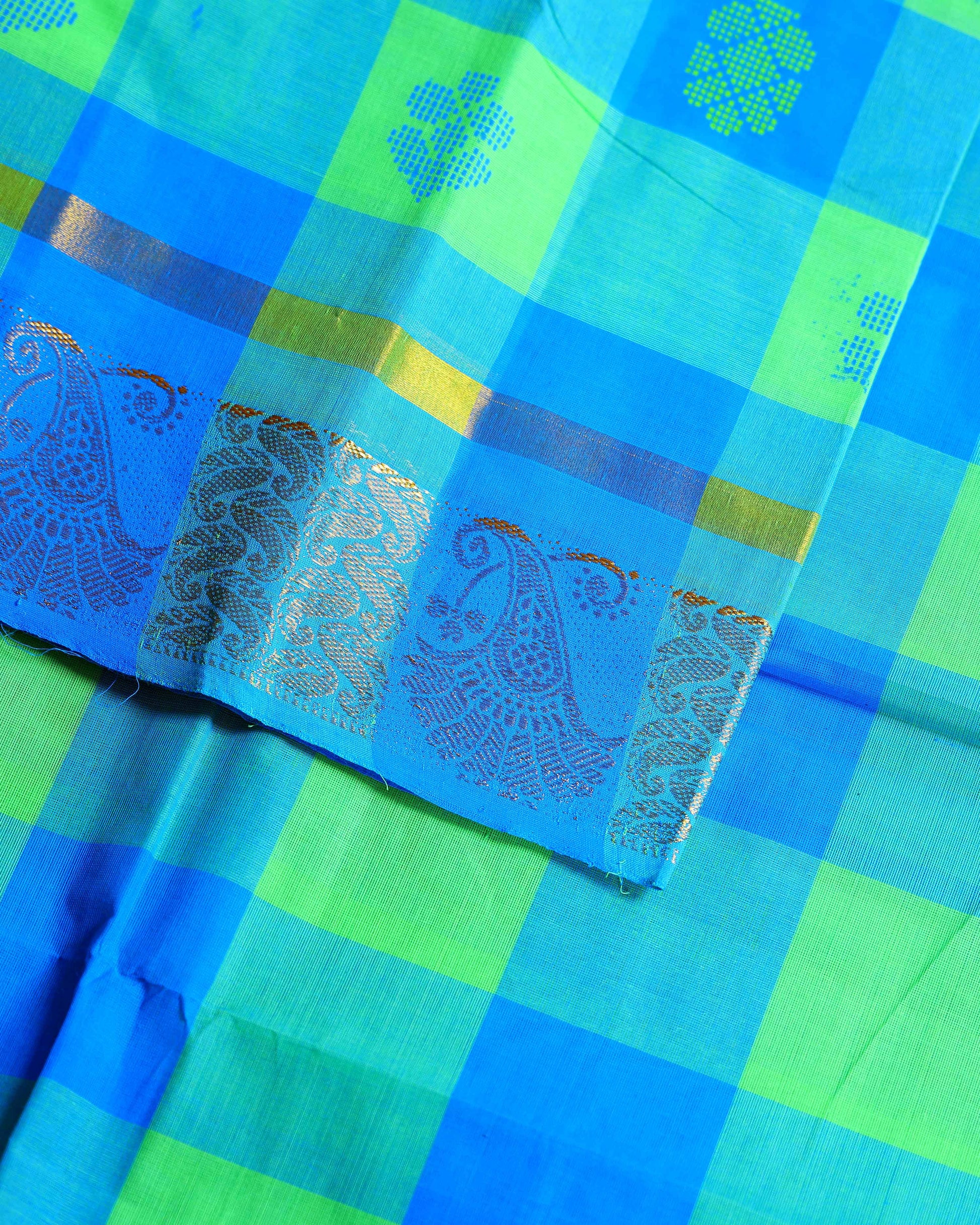Traditional Chettinad Handloom Saree with Temple Border and Traditional Motifs - Green-Close