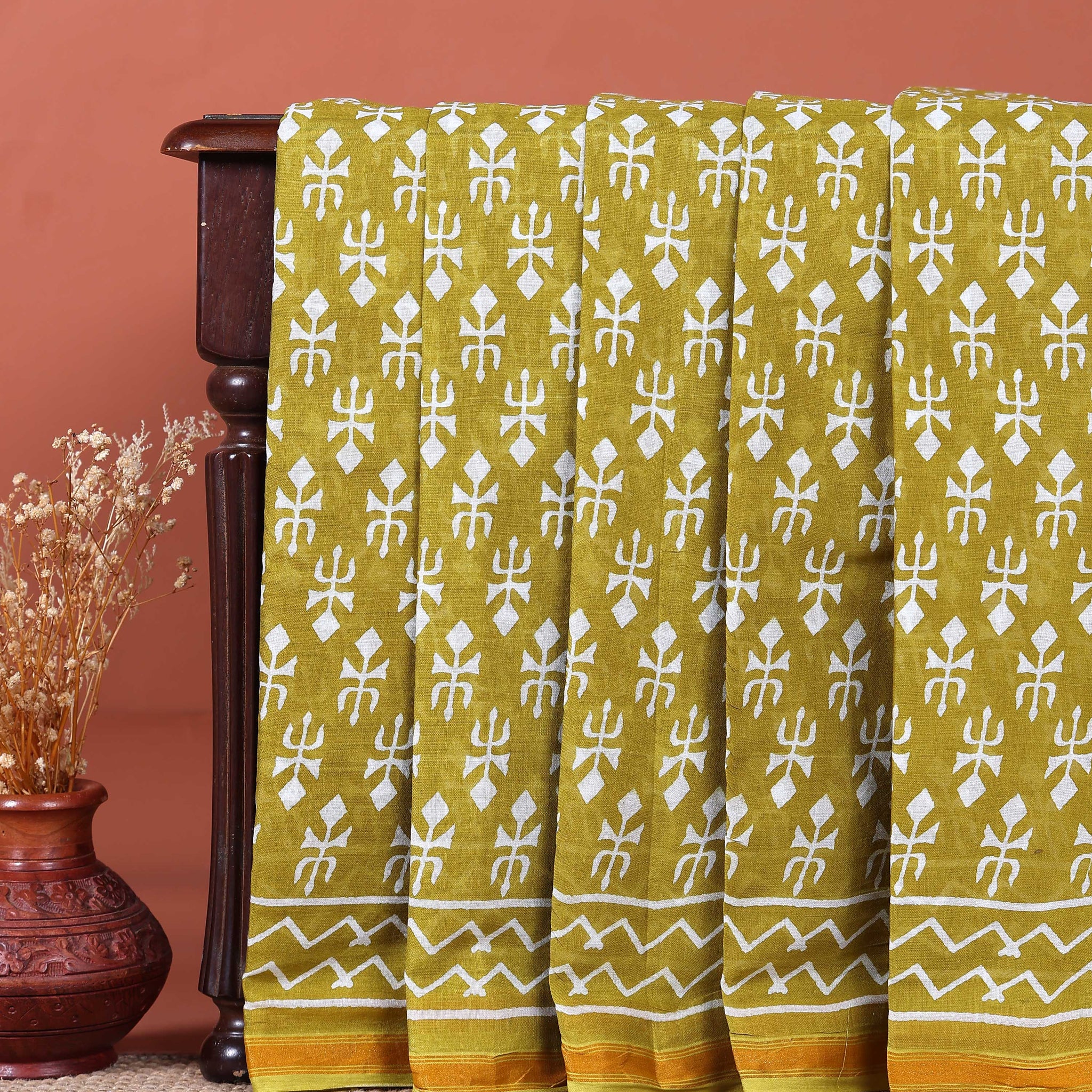 Traditional Hand Block Printed Mul Mul Cotton Saree with Traditional Motif - Green