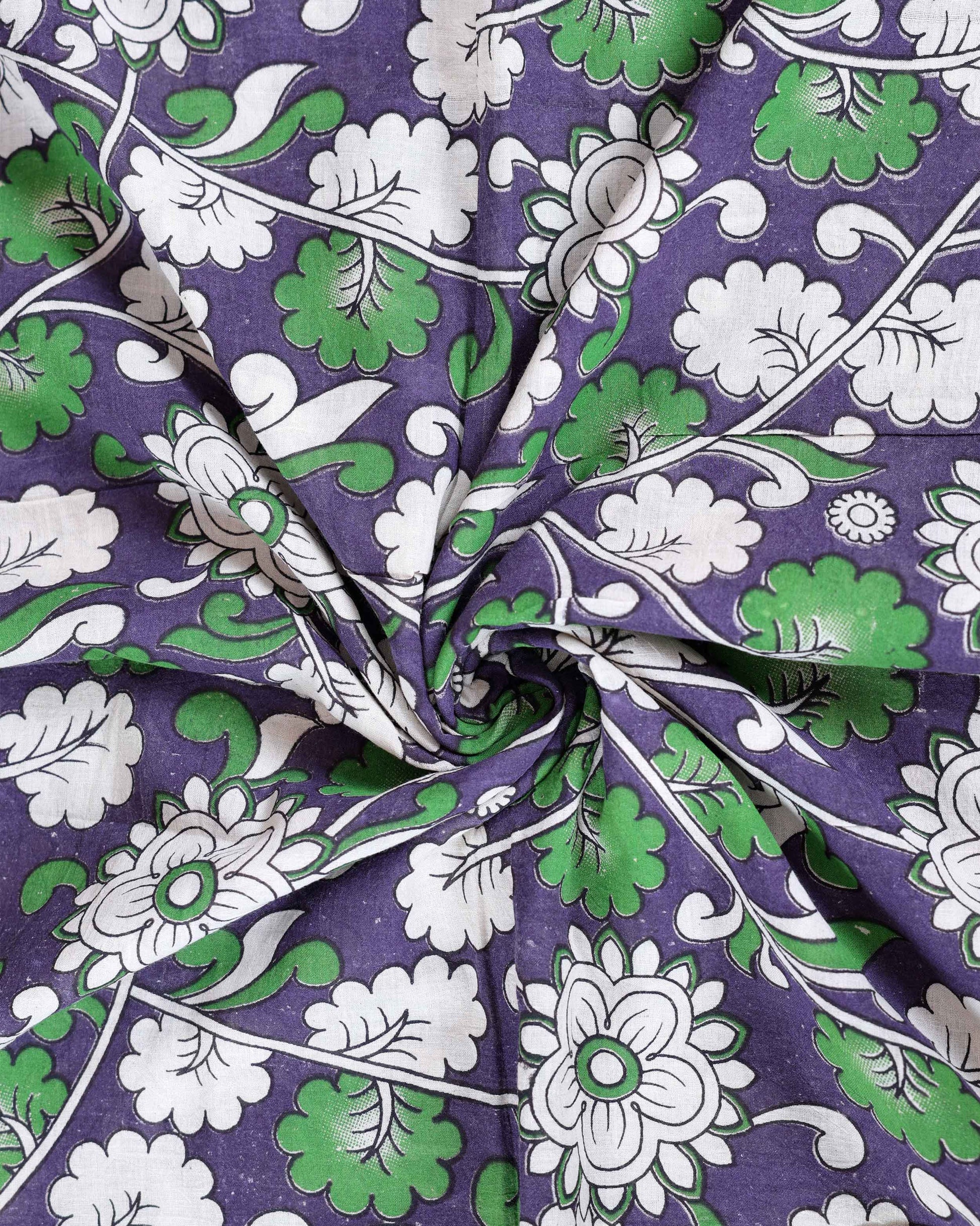 Traditional Handcrafted Kalamkari Cotton Saree with Floral and Leafy Motifs - Purple-Close