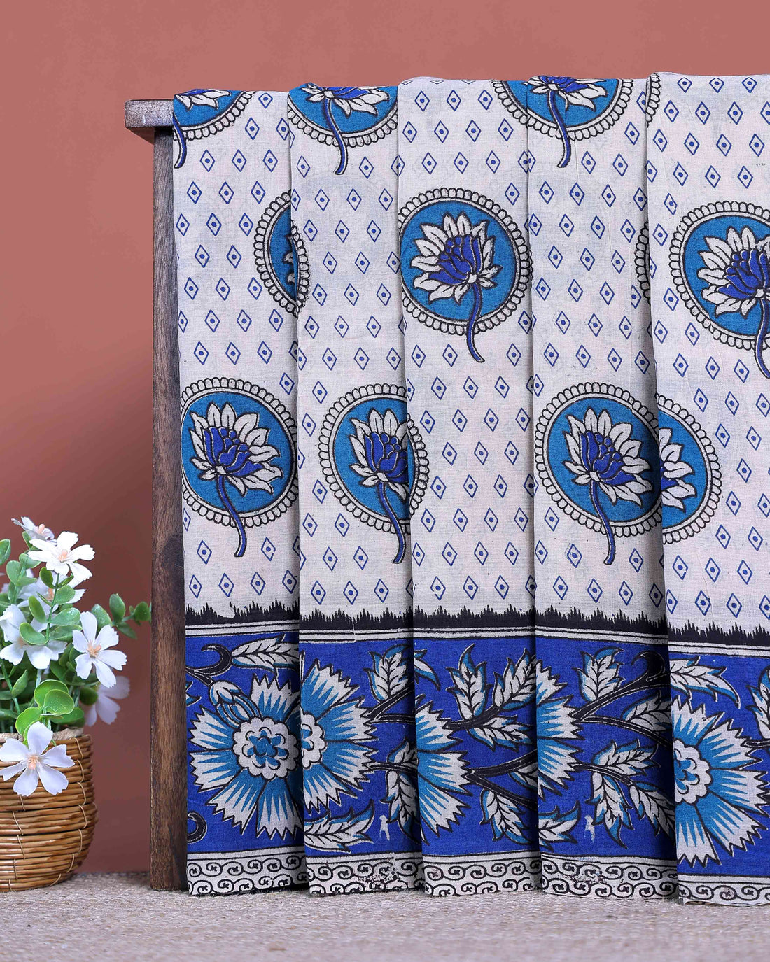 Traditional Handloom Cotton Kalamkari Saree Intricate Floral and Geometric Patterns - Off White