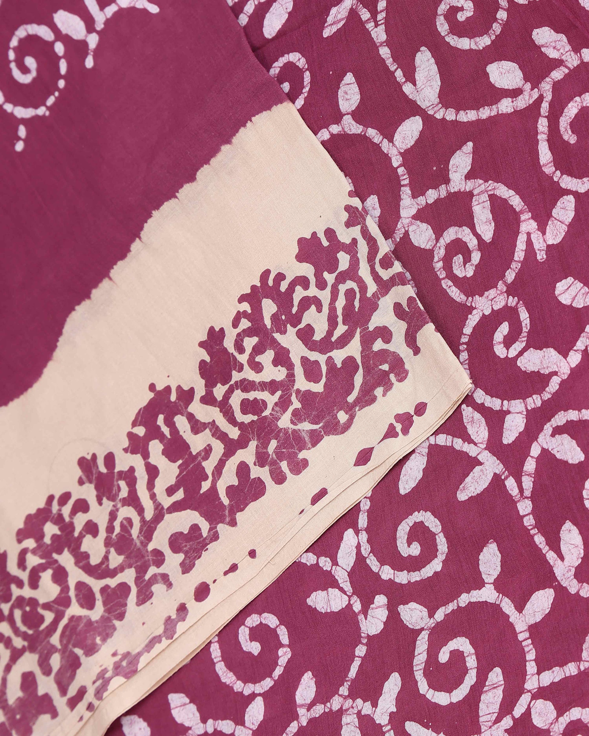 Traditional Handloom Cotton Saree with All-Over Batik Prints and Contrast Border - Onion Pink