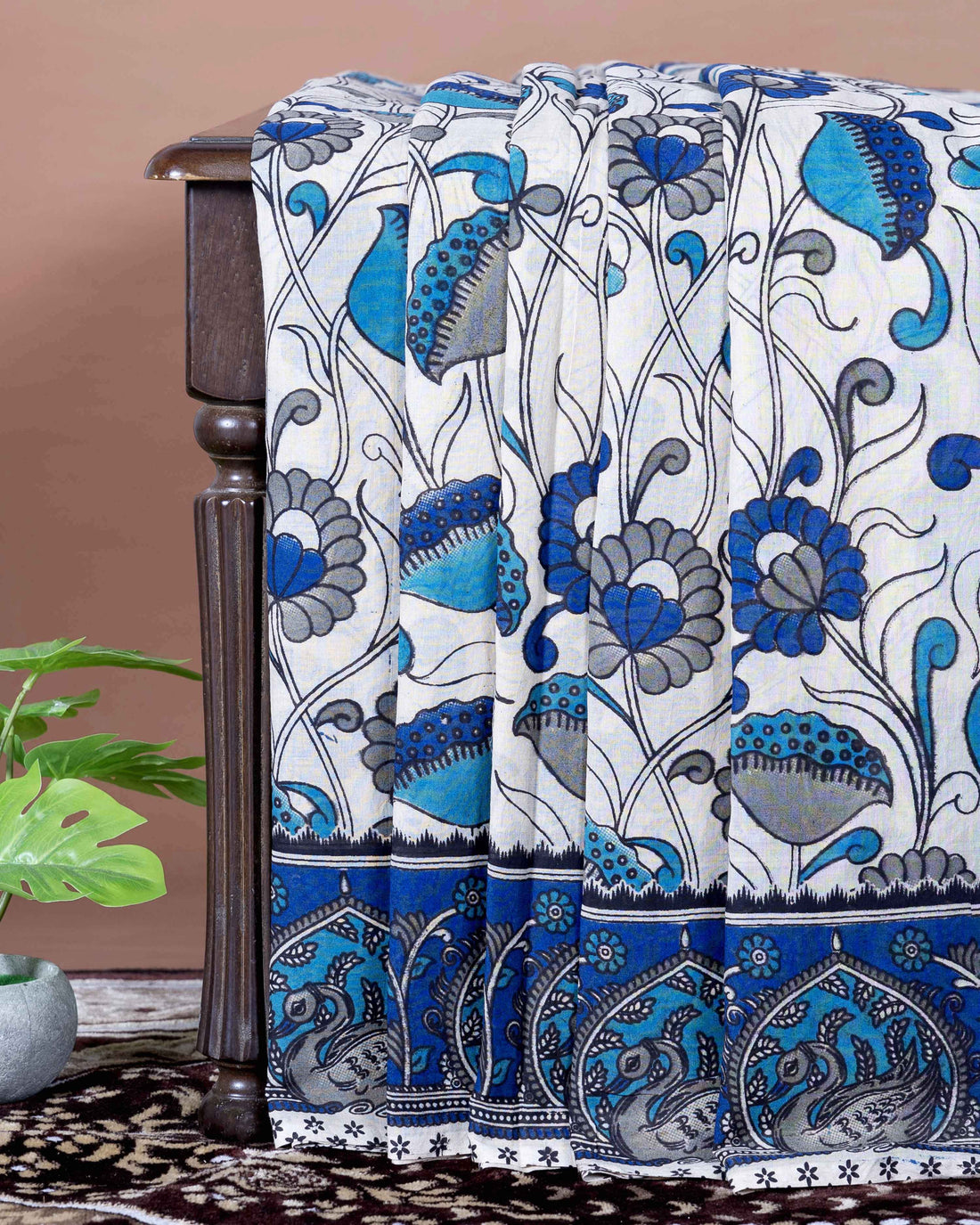 Traditional Handloom Kalamkari Saree with Floral and Peacock Motifs - Off White