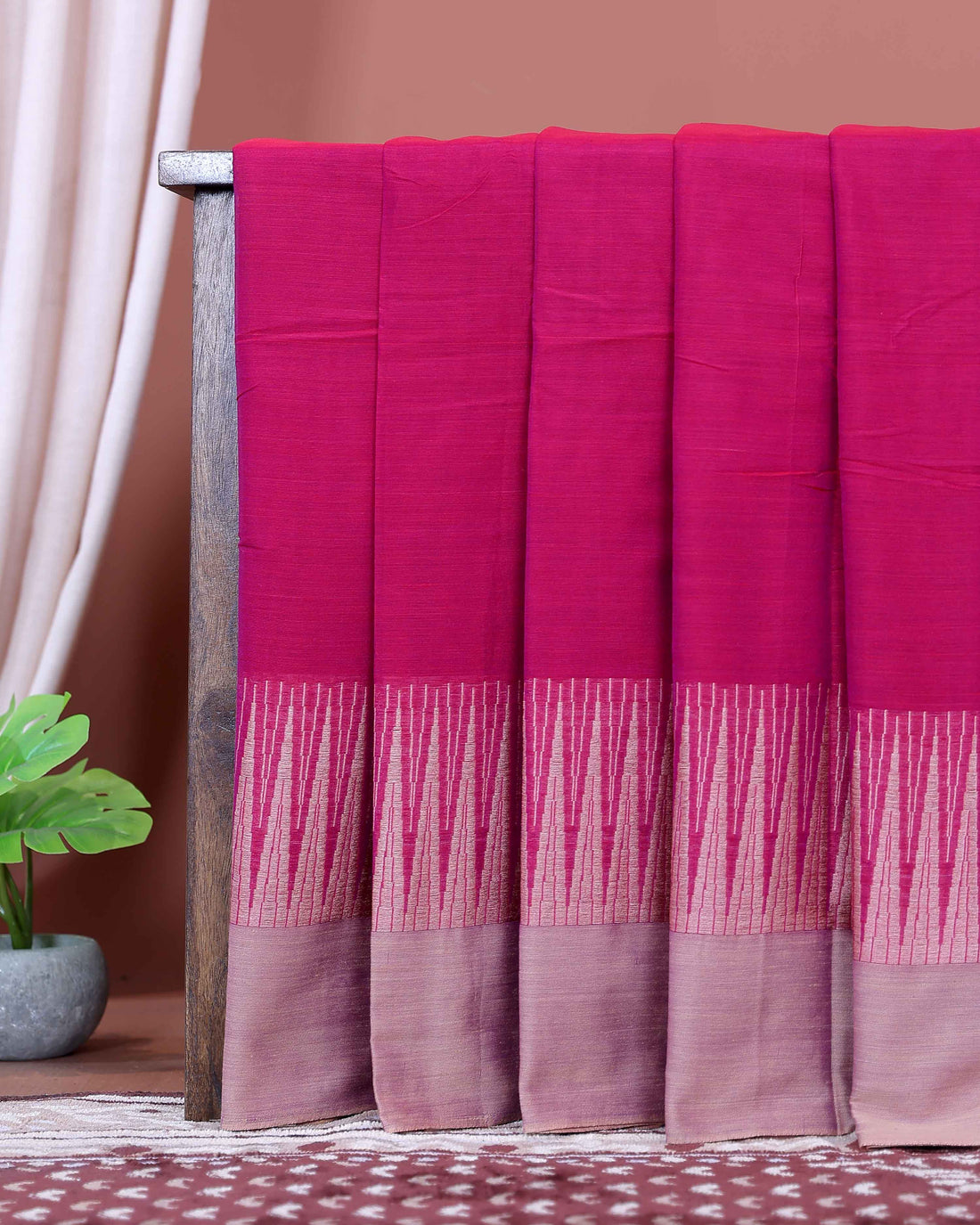 Traditional Handloom Narayanpet Cotton Saree with Classic Temple Border - Magenta