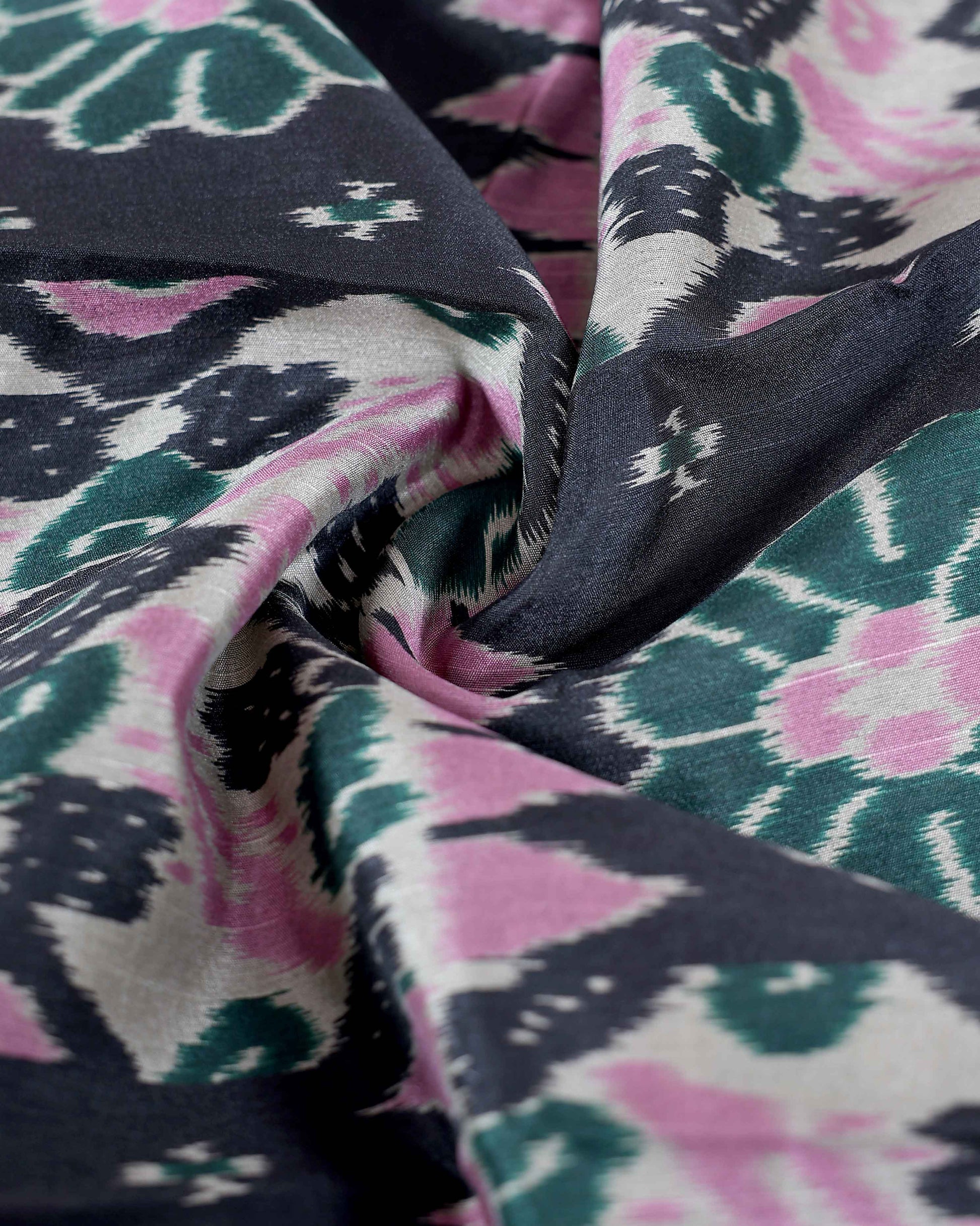 Traditional Handloom Pochampally Ikkat Saree with Geometric and Floral Motifs - Multi