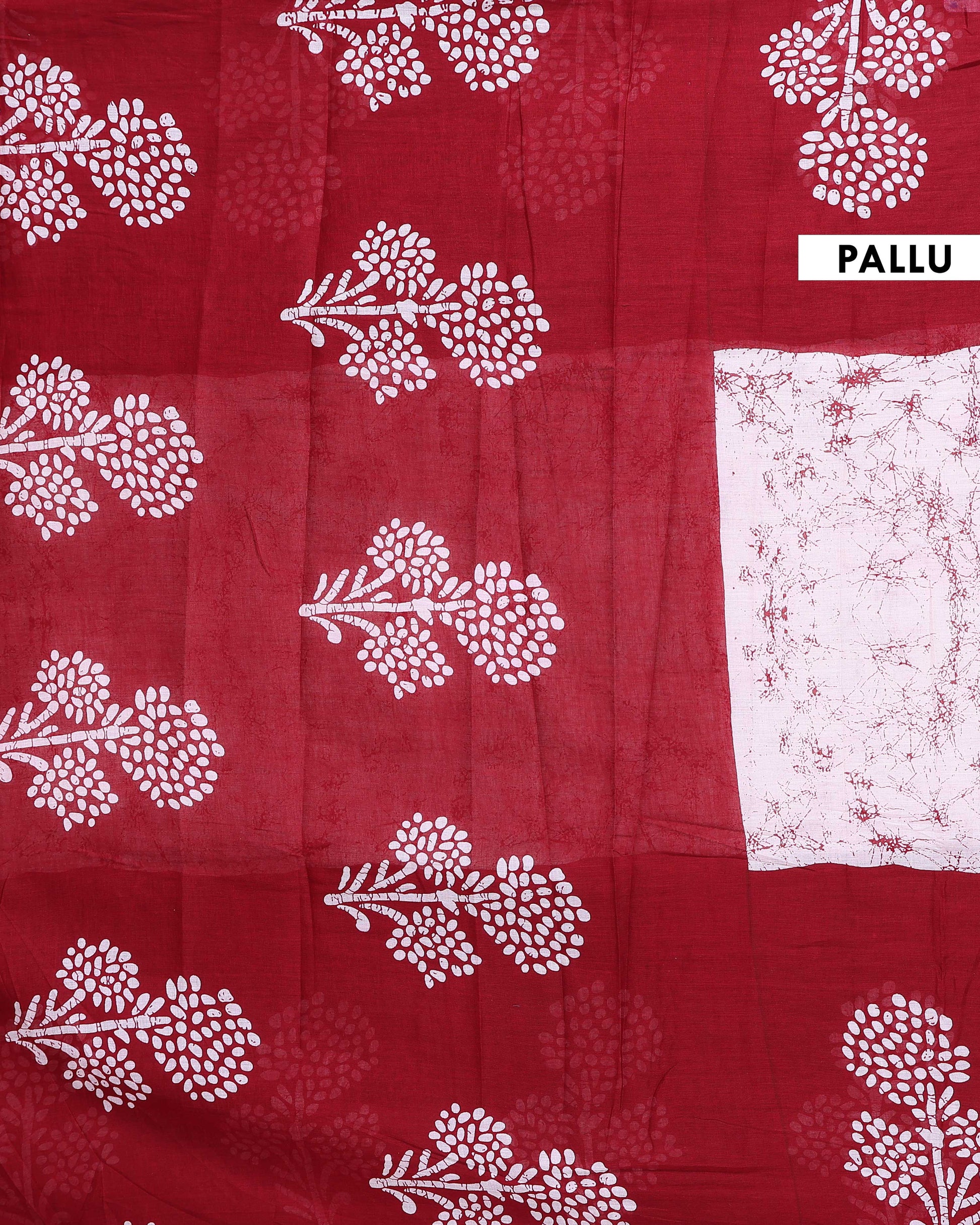 Traditional Handloom Saree with All-Over Batik Prints - White-Pallu