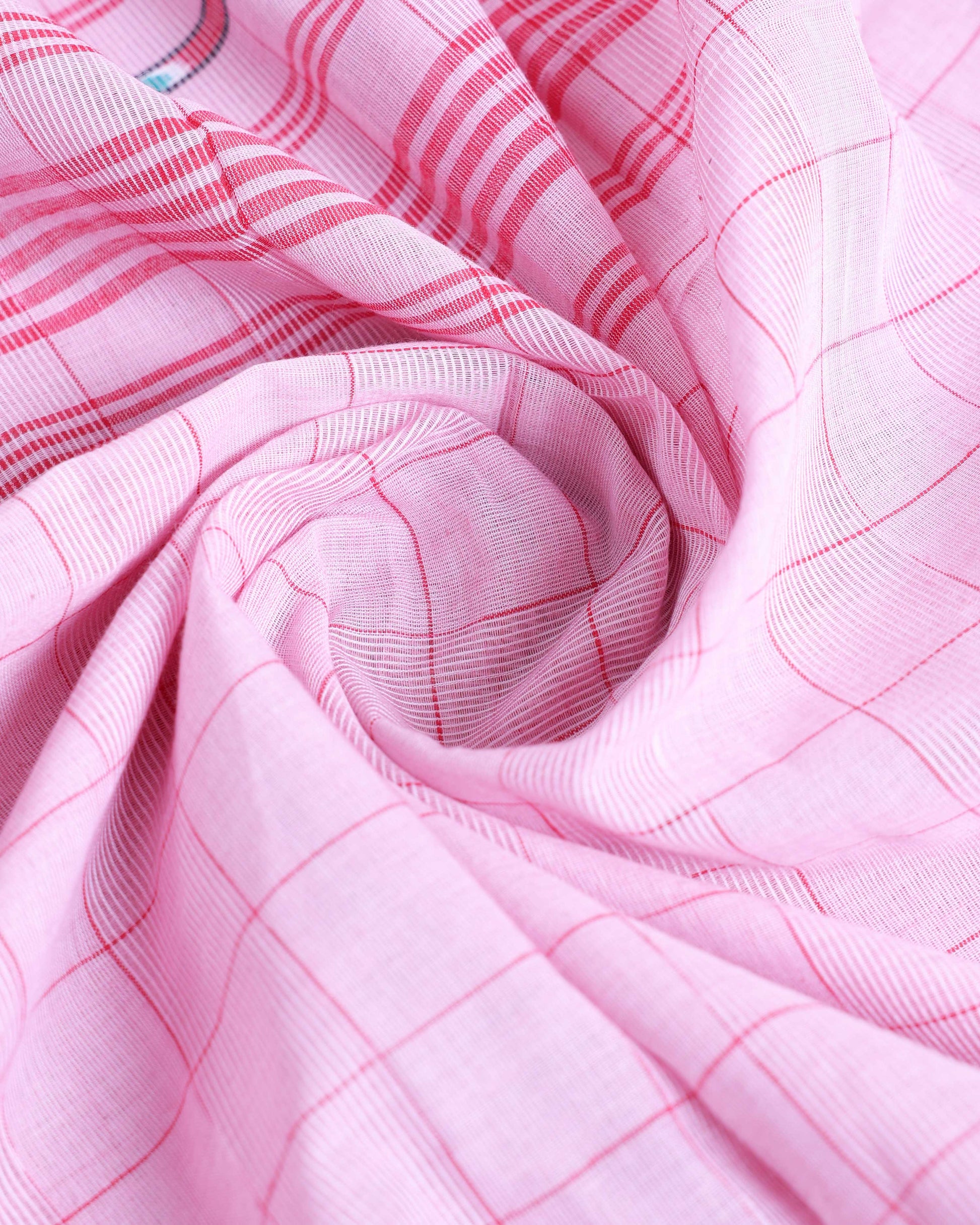 Traditional Ikkat Cotton Saree with Checked Body Design and Intricate Woven Pallu - Pink-Close
