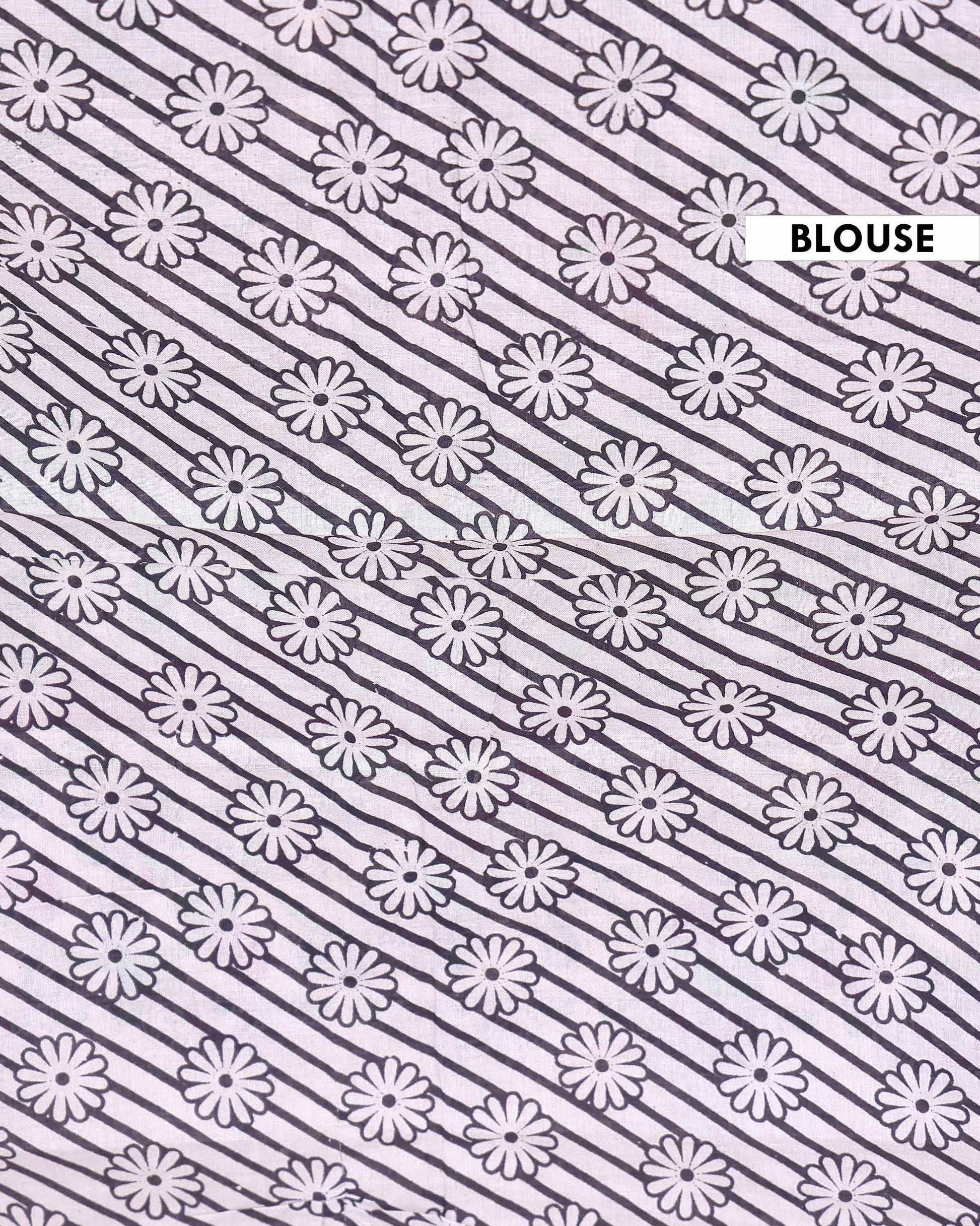 Traditional Kalamkari Cotton Saree with Traditional Floral & Paisley Motifs and Contrast Lotus Border - Green