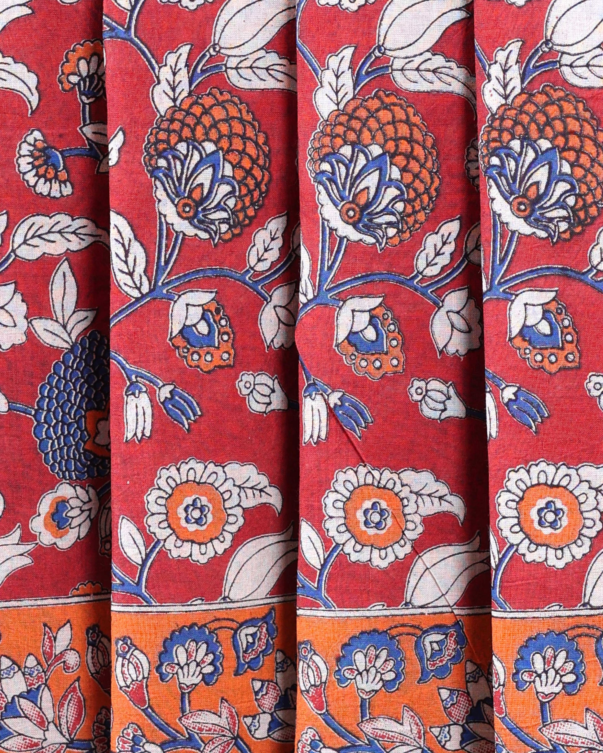 Traditional  Kalamkari Cotton Saree with Traditional Hand-Painted Motifs - Close