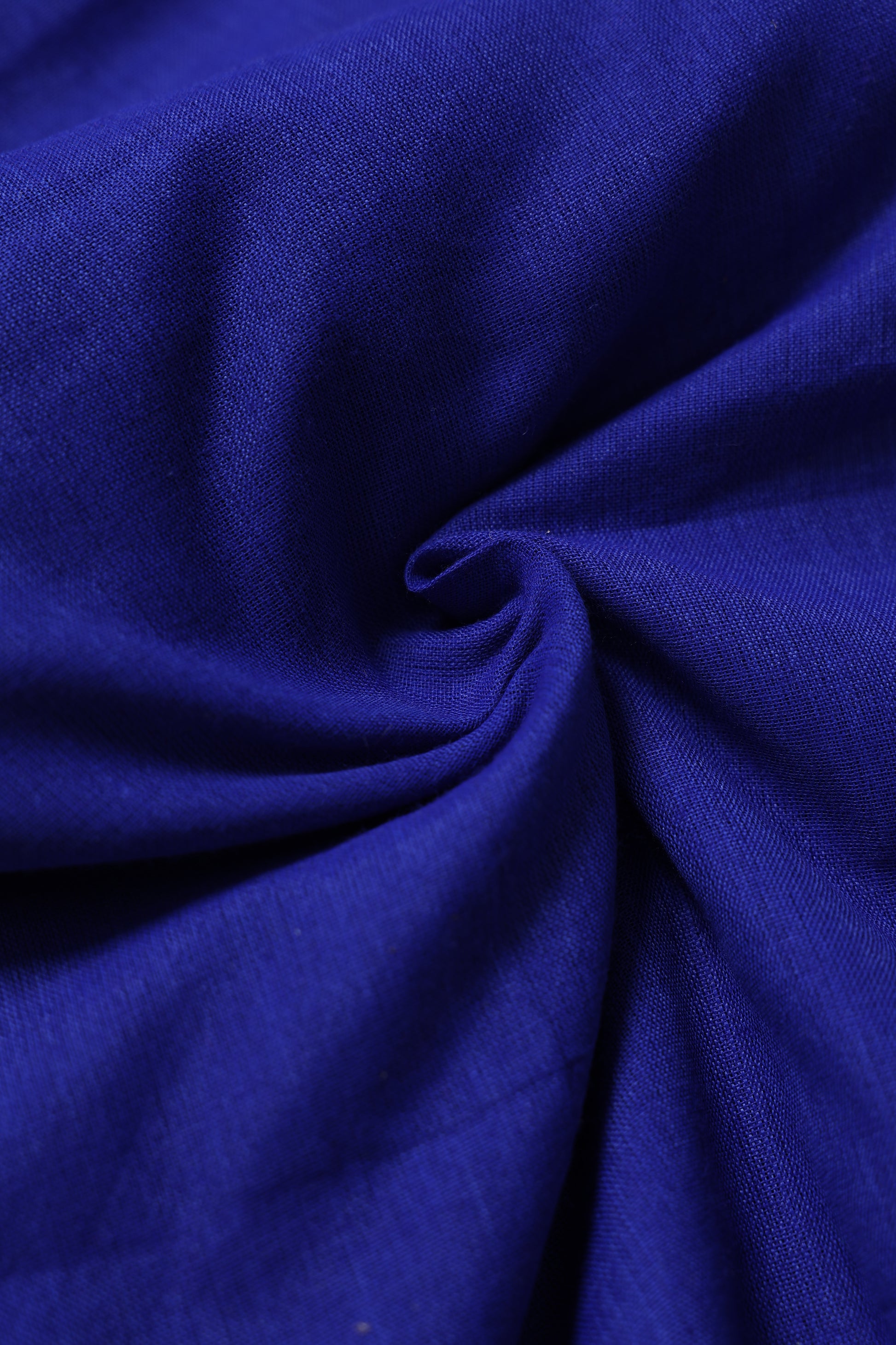 Traditional Khadi Cotton Saree with Contrast Printed Blouse and Tassel Accents - Royal Blue