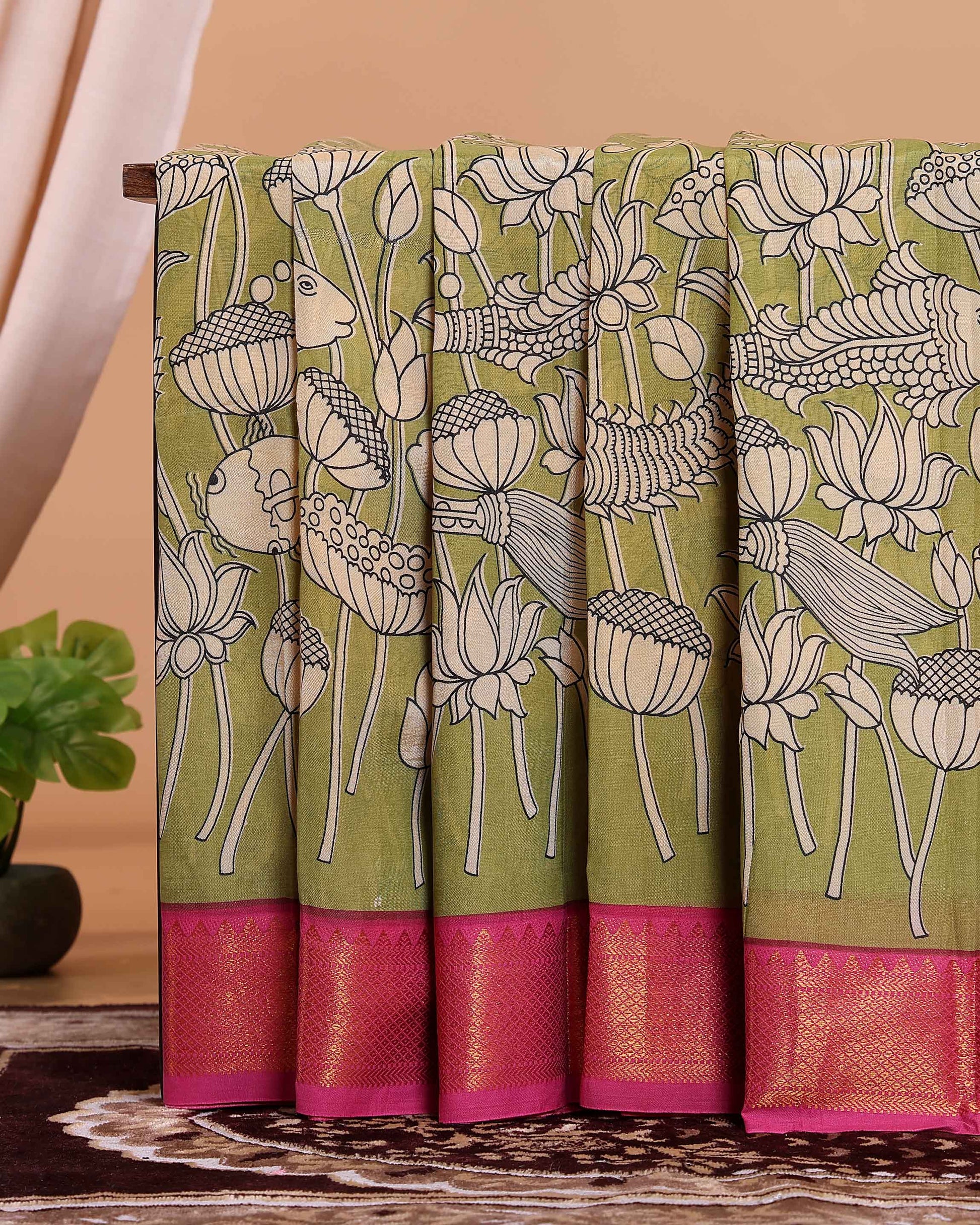 Traditional Mangalagiri Semi Chanderi Saree with Kalamkari-inspired Lotus Motifs - Green