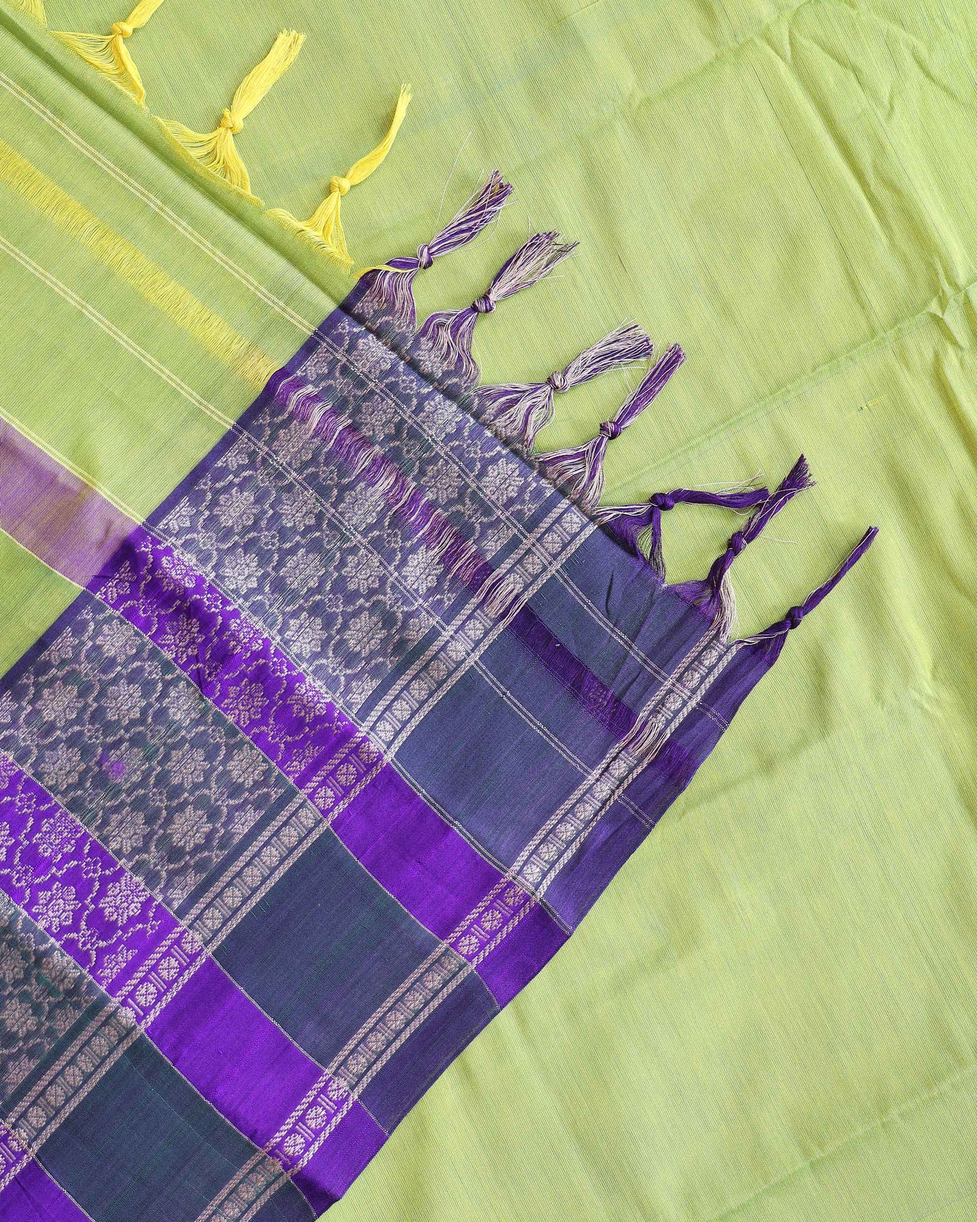 Traditional Narayanpet Handloom Cotton Saree with Intricate Zari Woven Contrast Border and Ethnic Motifs - Green