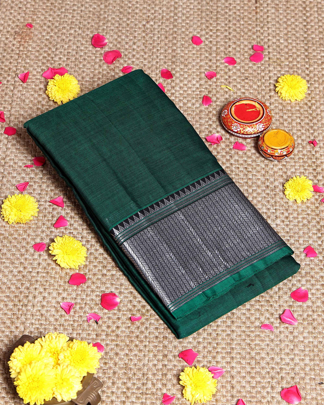 Traditional Narayanpet Handloom Cotton Saree with Traditional Temple-Style Zari Border and Geometric Patterned Pallu - Green