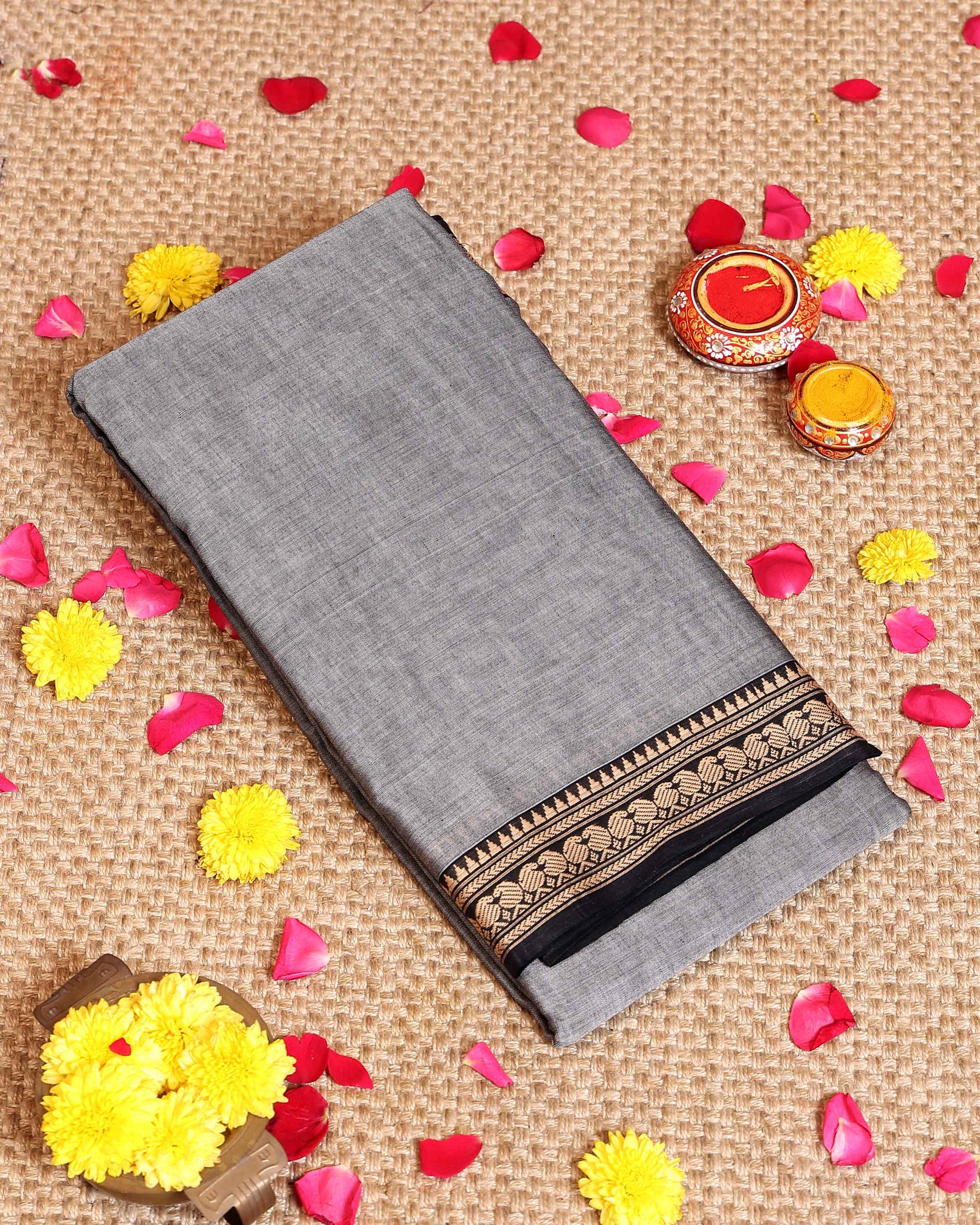 Traditional Narayanpet Weave Cotton Saree with Contrast Zari Border - Grey