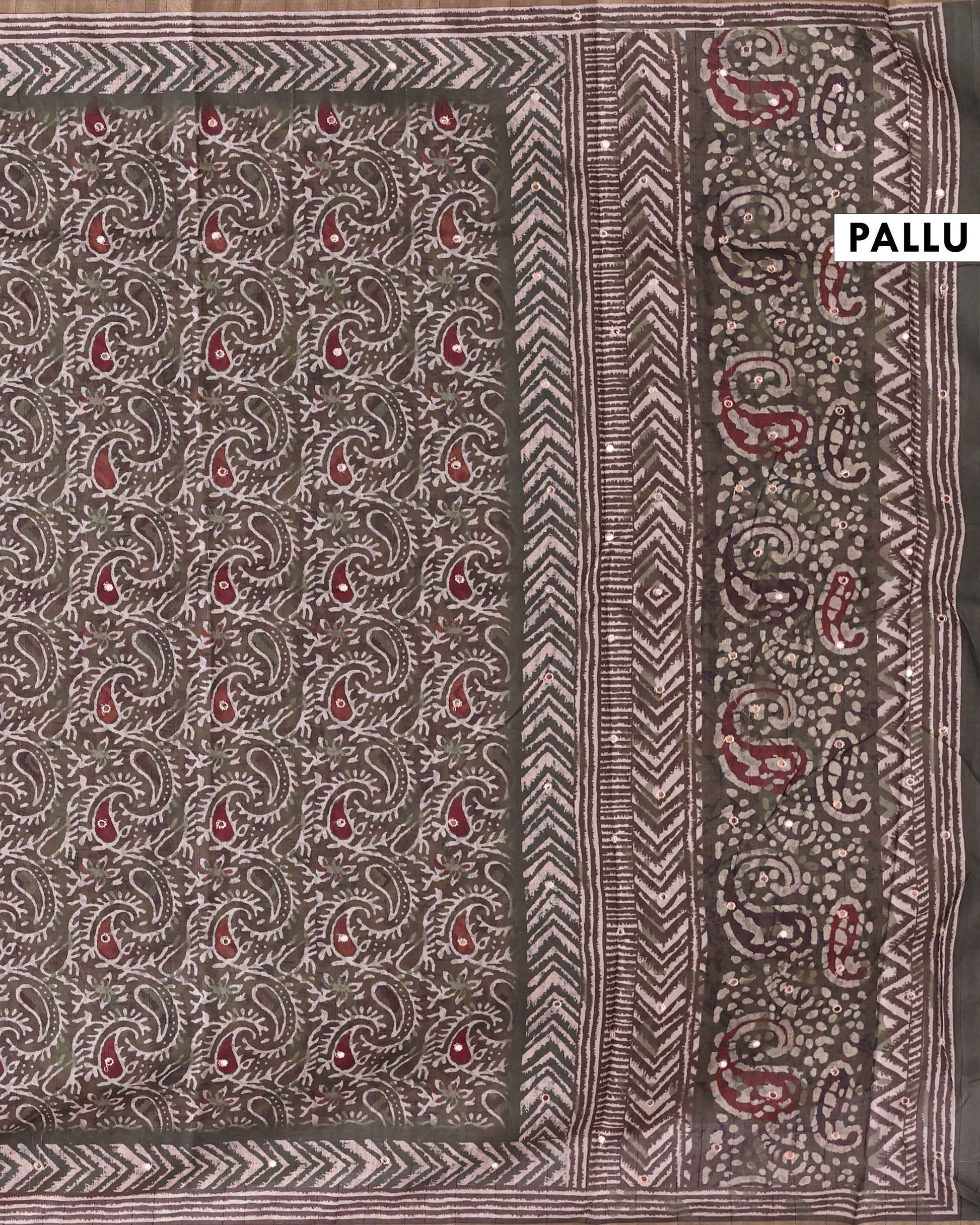 Traditional Semi Tussar Saree with Paisley Inspired Motifs and Geometric Woven Border - Green-Pallu