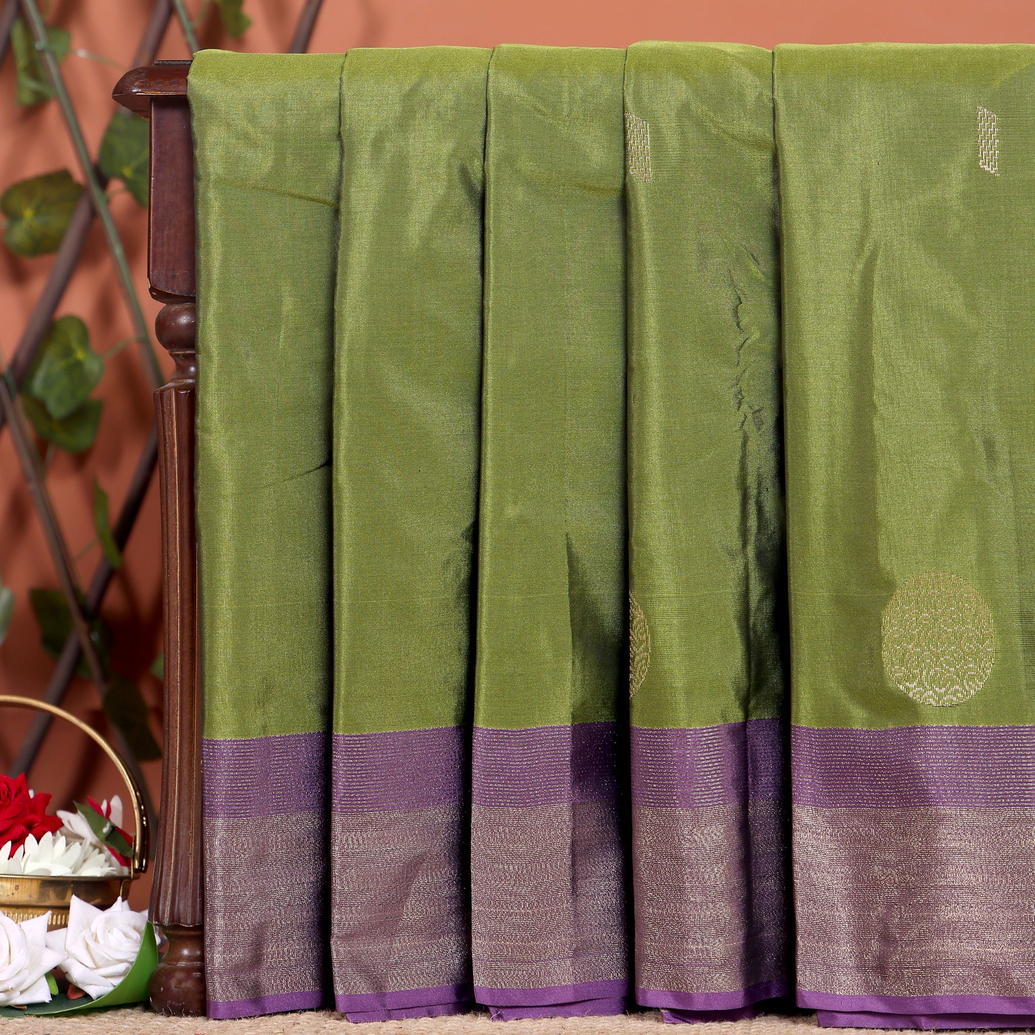 Traditional Silk Saree with Woven Buttas and Contrasting Zari Border - Green