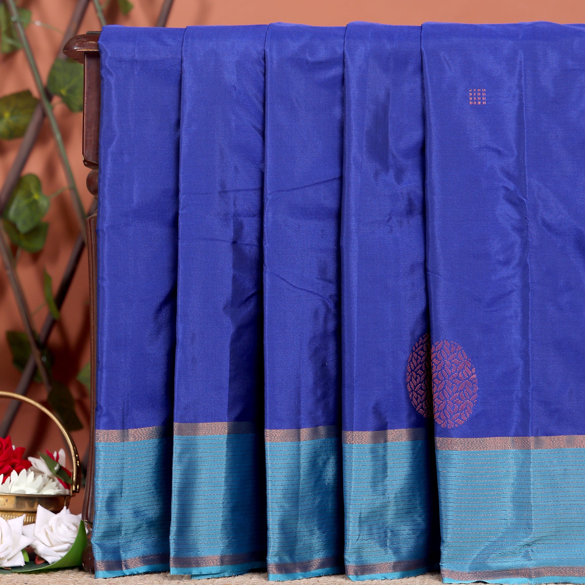Traditional Soft Silk Saree with Woven Butta and Contrast Zari Border - Blue