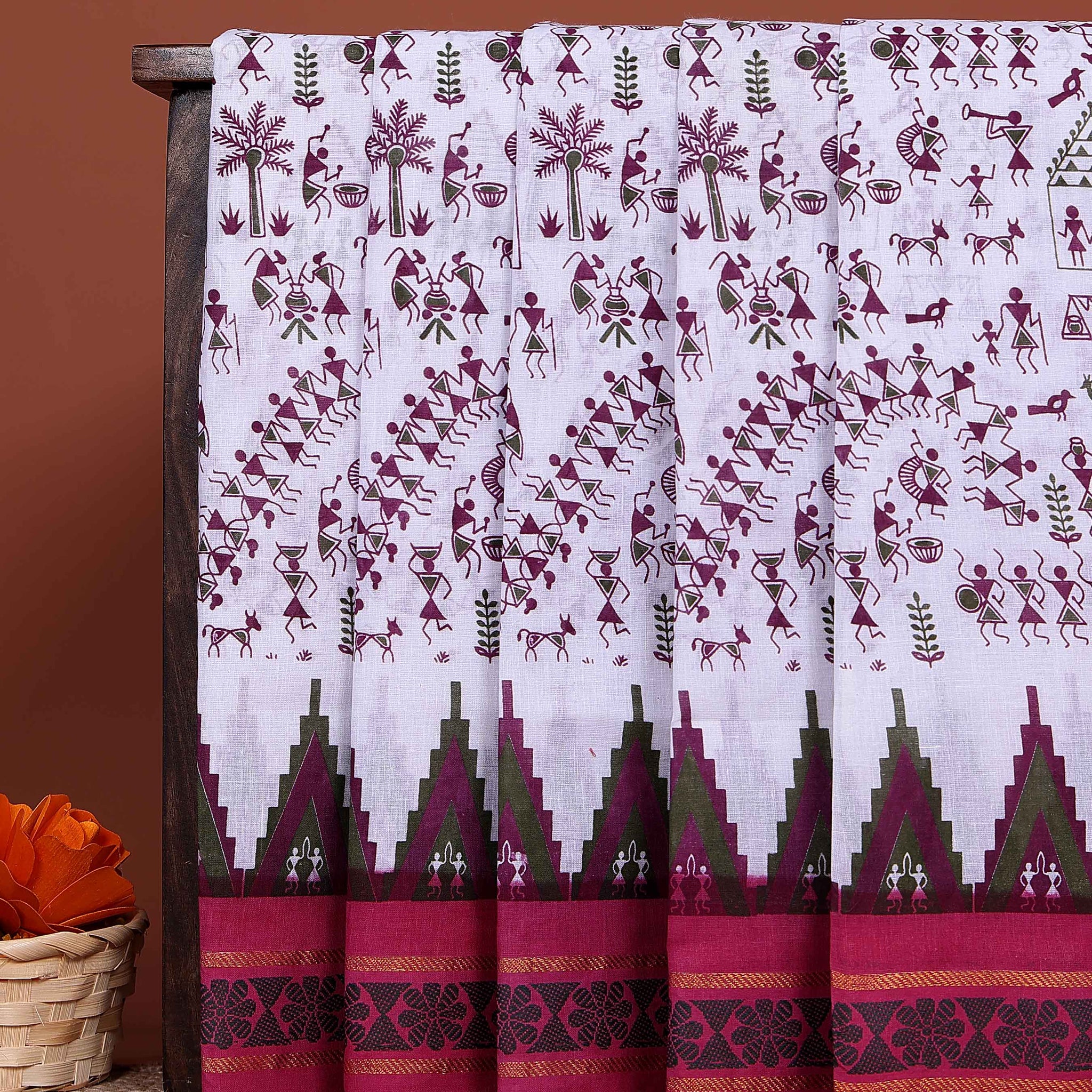 Traditional Sungudi Cotton Saree with Intricate Warli Tribal Print and Contrasting Geometric Border Design - Off White