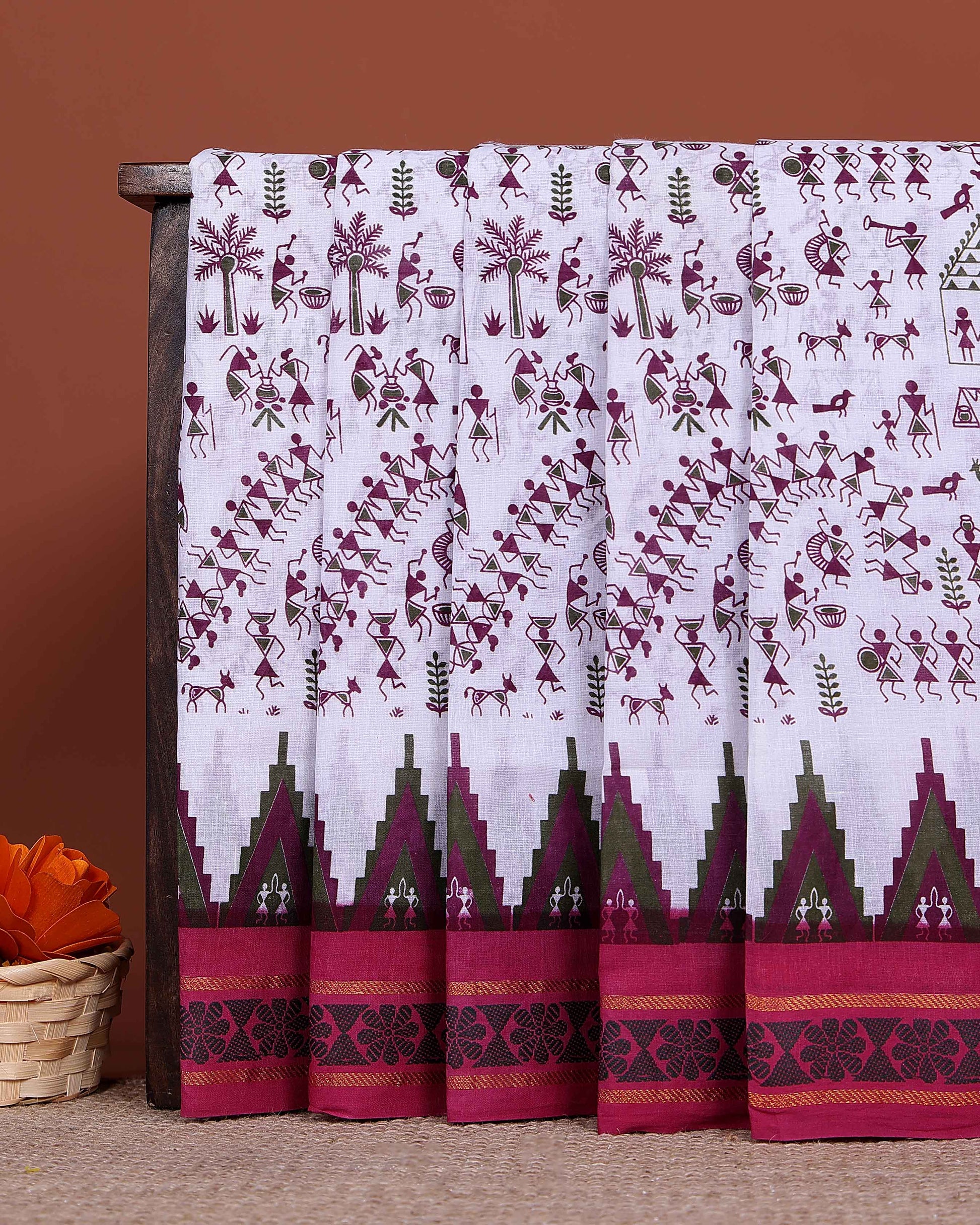 Traditional Sungudi Cotton Saree with Intricate Warli Tribal Print and Contrasting Geometric Border Design - Off White