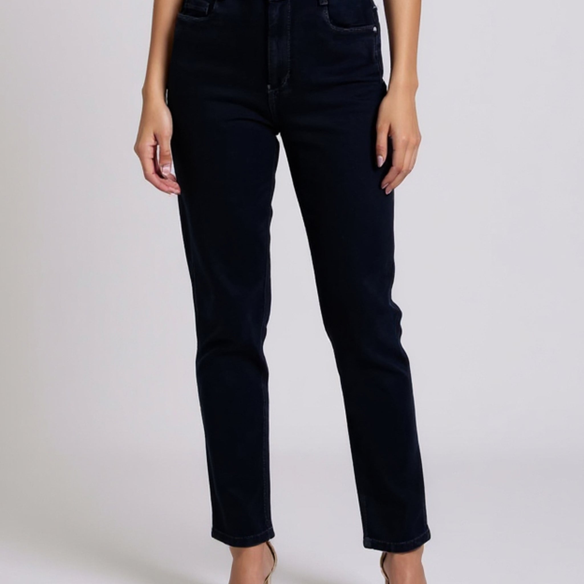 Women's Classic Fit Straight Leg Jeans - Black