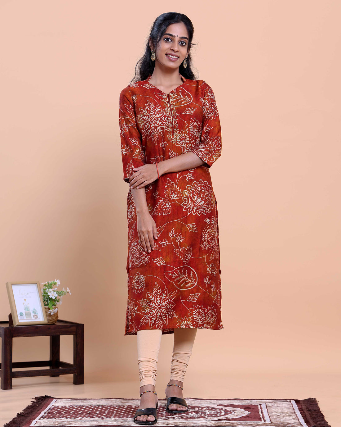 Women's Floral Printed Straight Kurta with V-Neck and 3/4 th Sleeves - Red