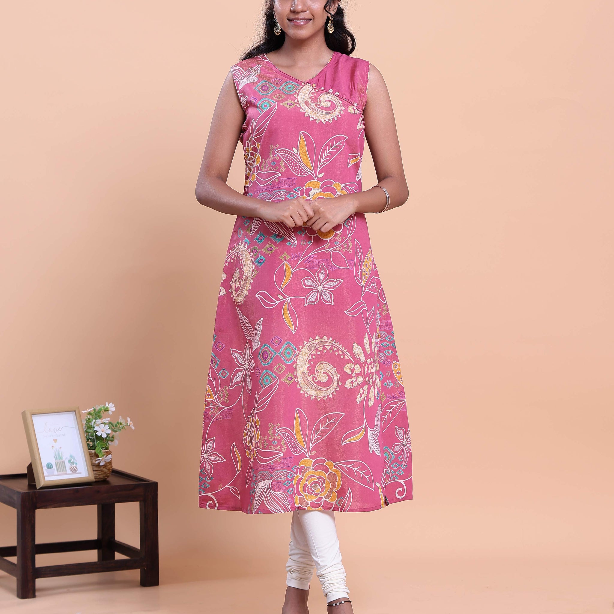 Women's Floral Printed V-Neck Sleeveless A-Line Kurta - Pink