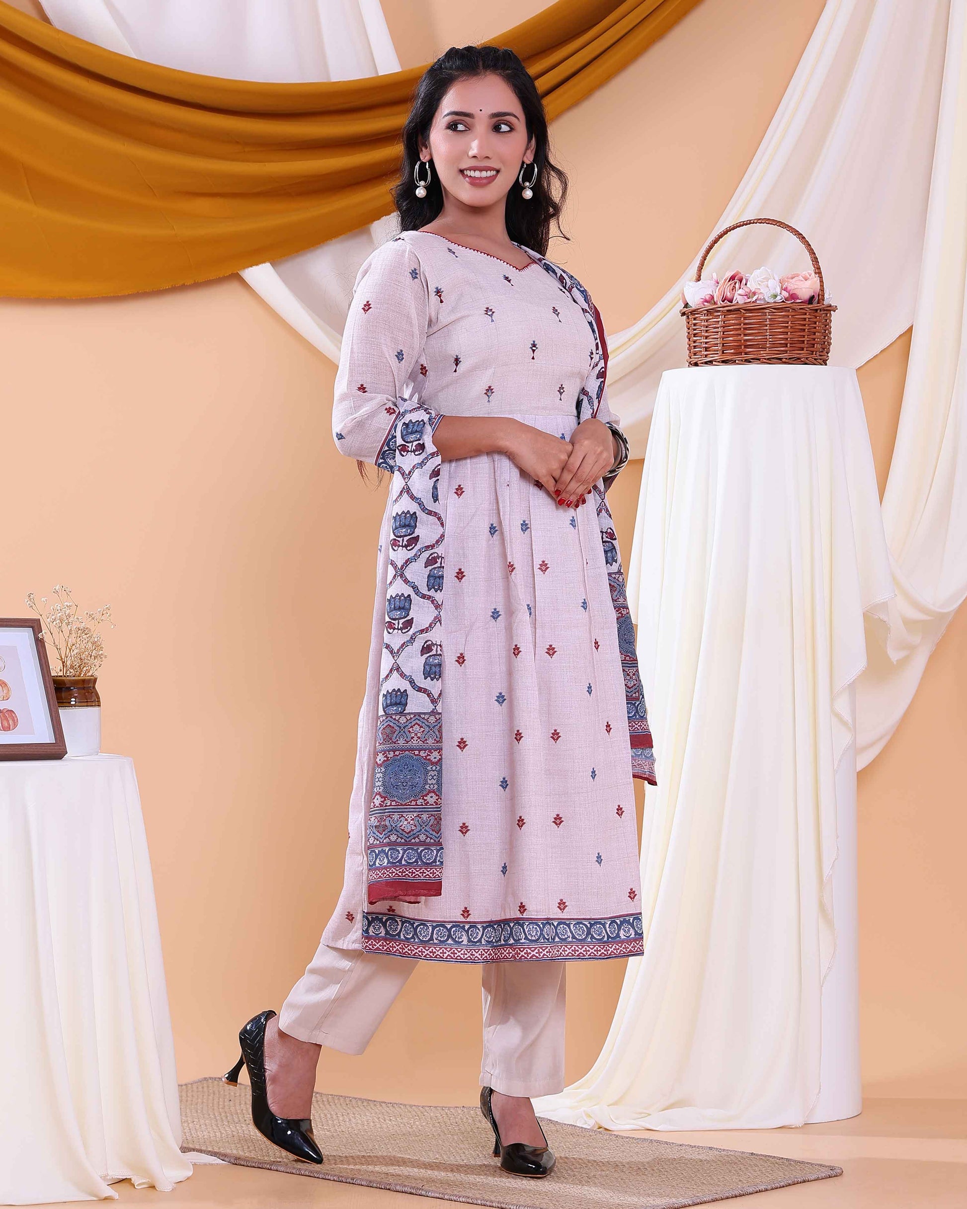 Stylish Women's Printed Anarkali Kurta Set with Dupatta - Beige