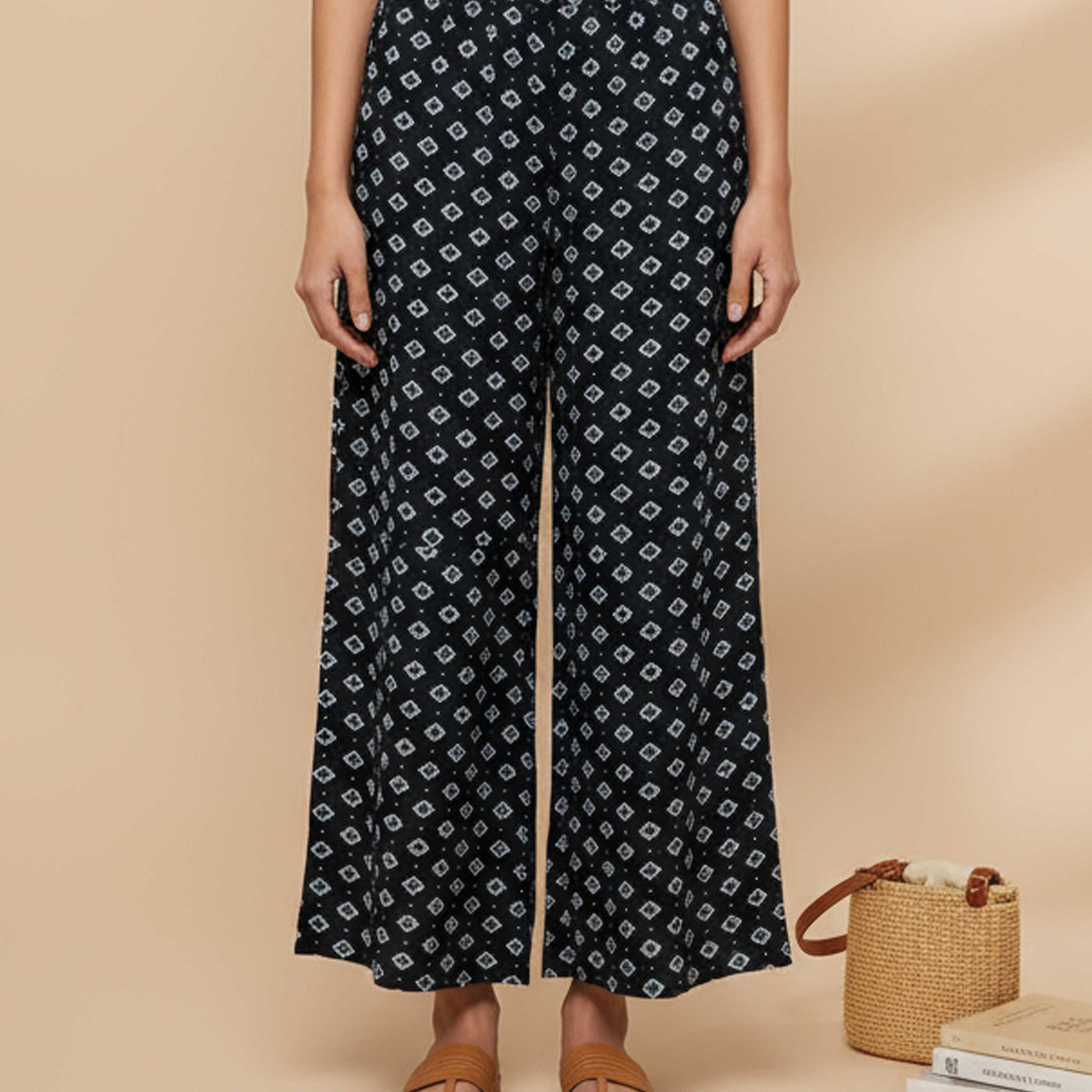 Women's Printed Wide-Leg Palazzo Pant with Elasticated Waistband - Black