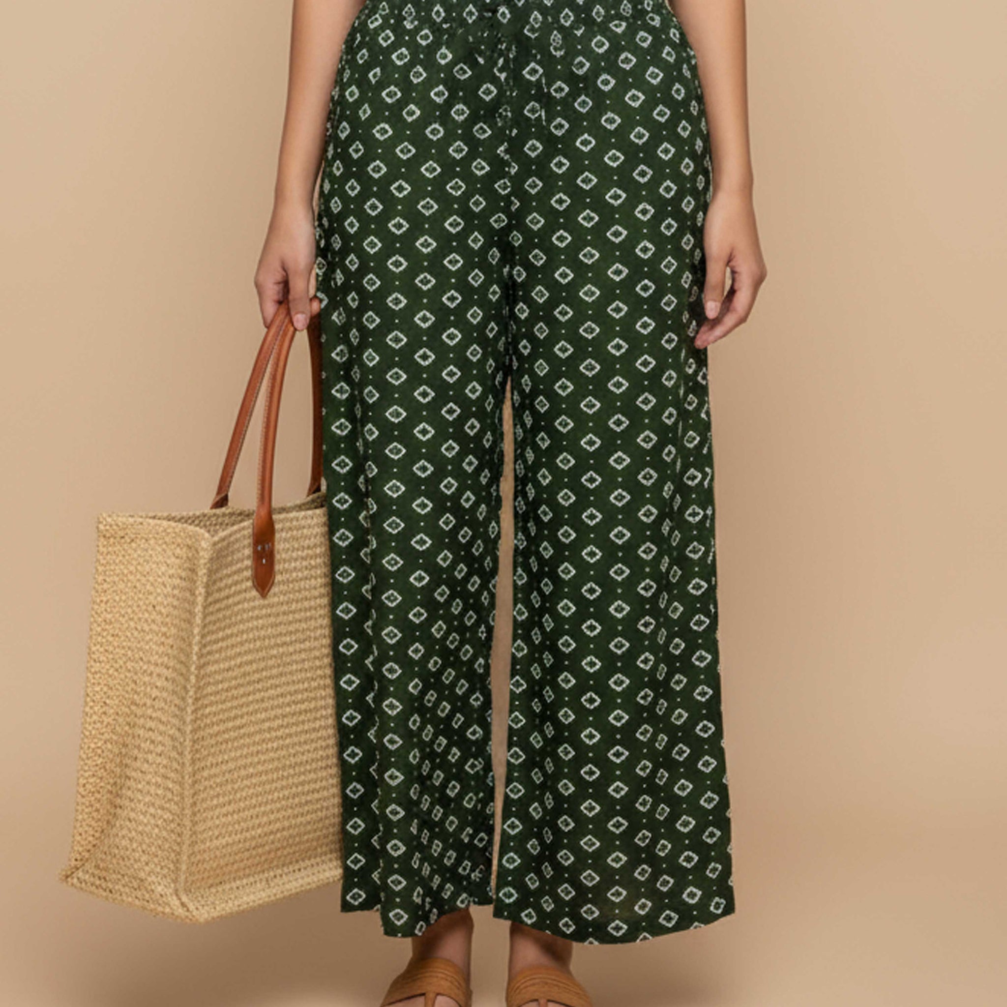 
Women's Printed Wide-Leg Palazzo Pant with Elasticated Waistband - Dark Green
