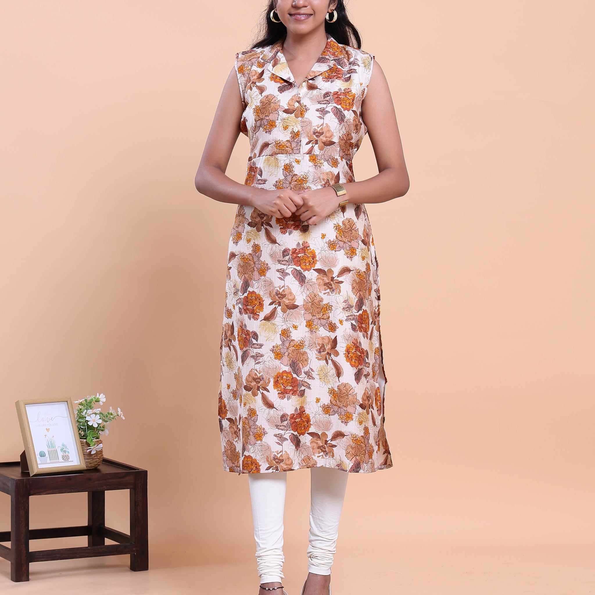 Women's Sleeveless Collared Floral Printed Straight Kurta - Off White