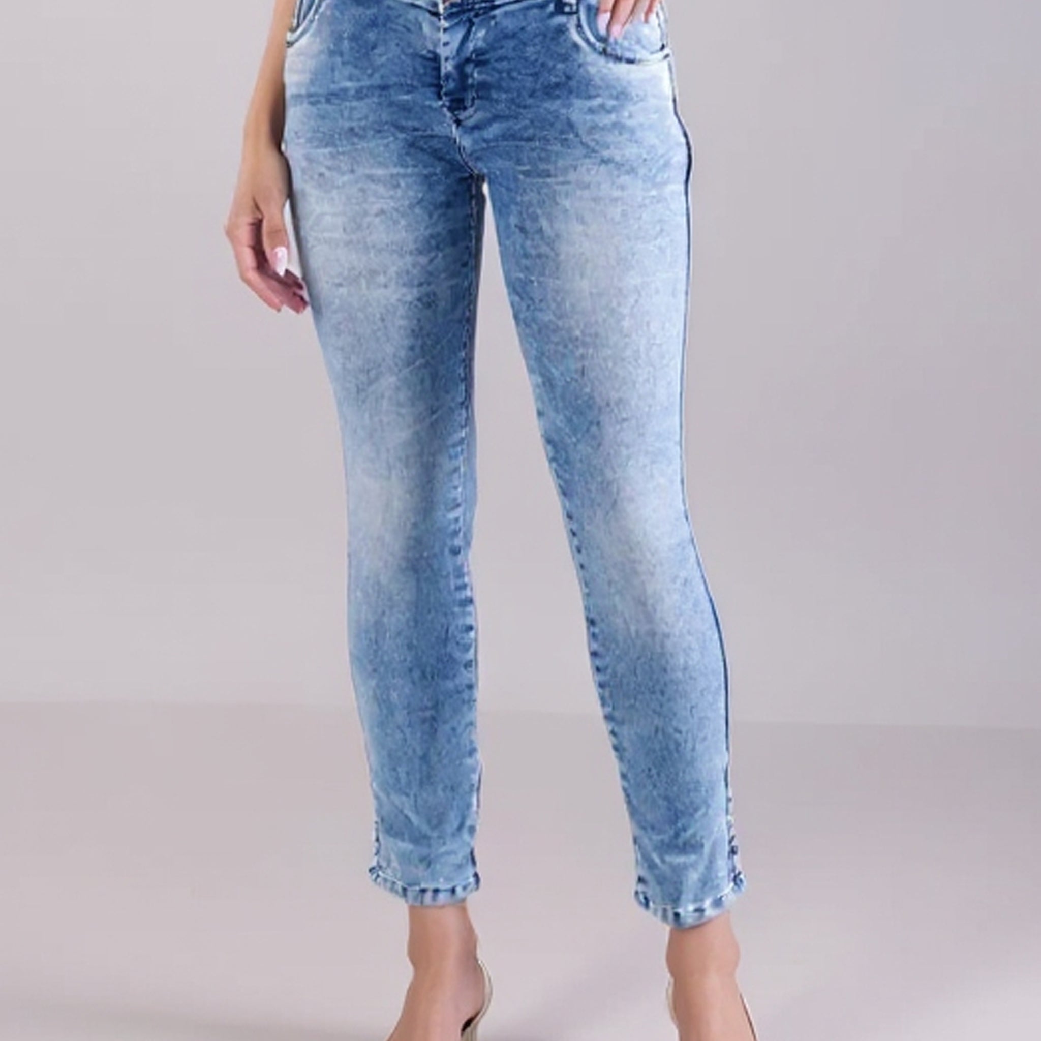 Women's High-Waisted Multi-Button Skinny Jeans - Blue