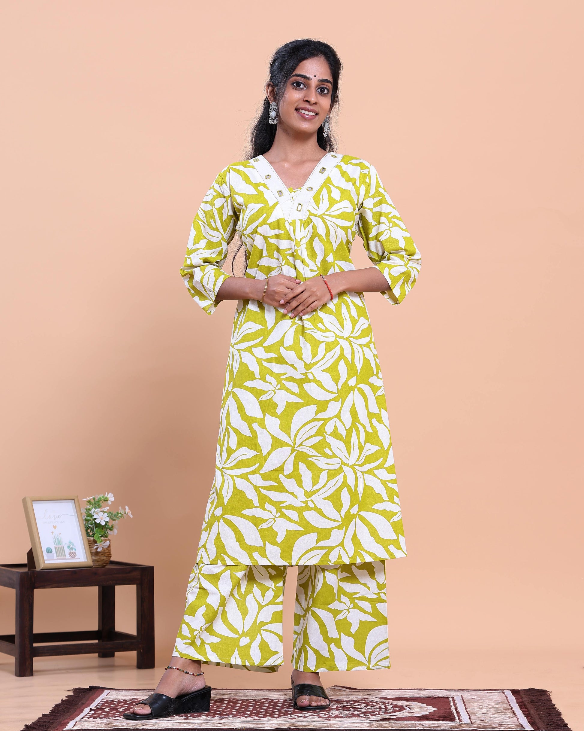 Womens Printed A-Line Kurta and Palazzo Set with V-Neck and 3/4 Sleeves - Green