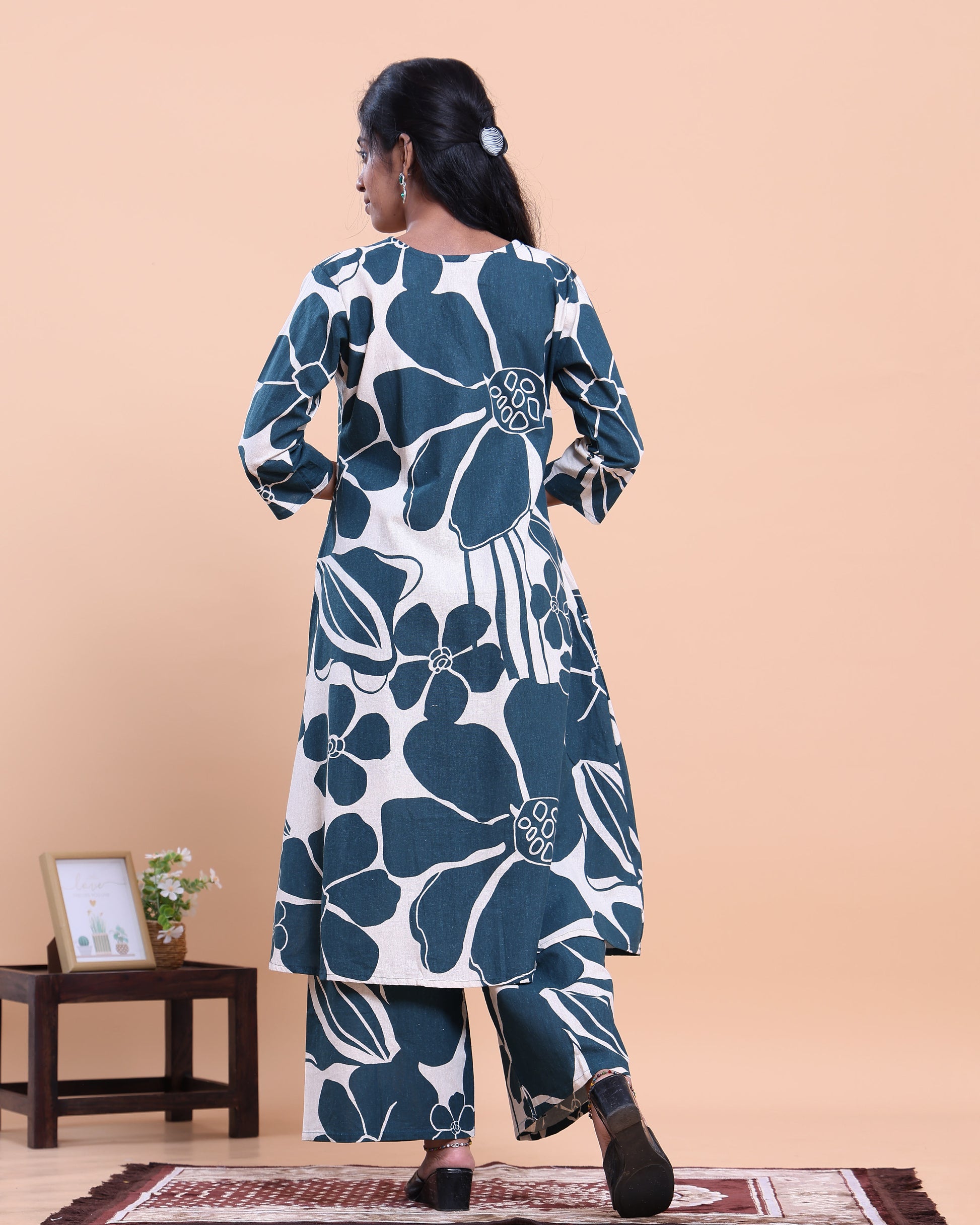 Womens Printed A-Line Kurta and Palazzo Set with V-Neck and 3/4 Sleeves - Teal