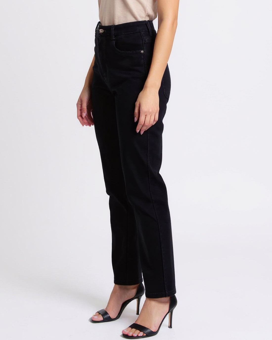 Women's Classic Fit Straight Leg Jeans - Black