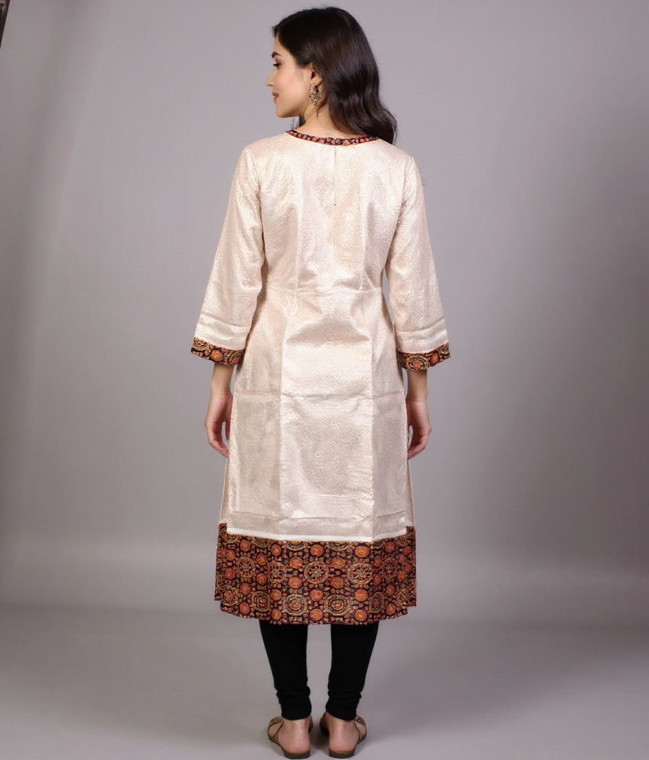 Women's Elegant Yoke and Hemline Printed Straight Kurta - Cream