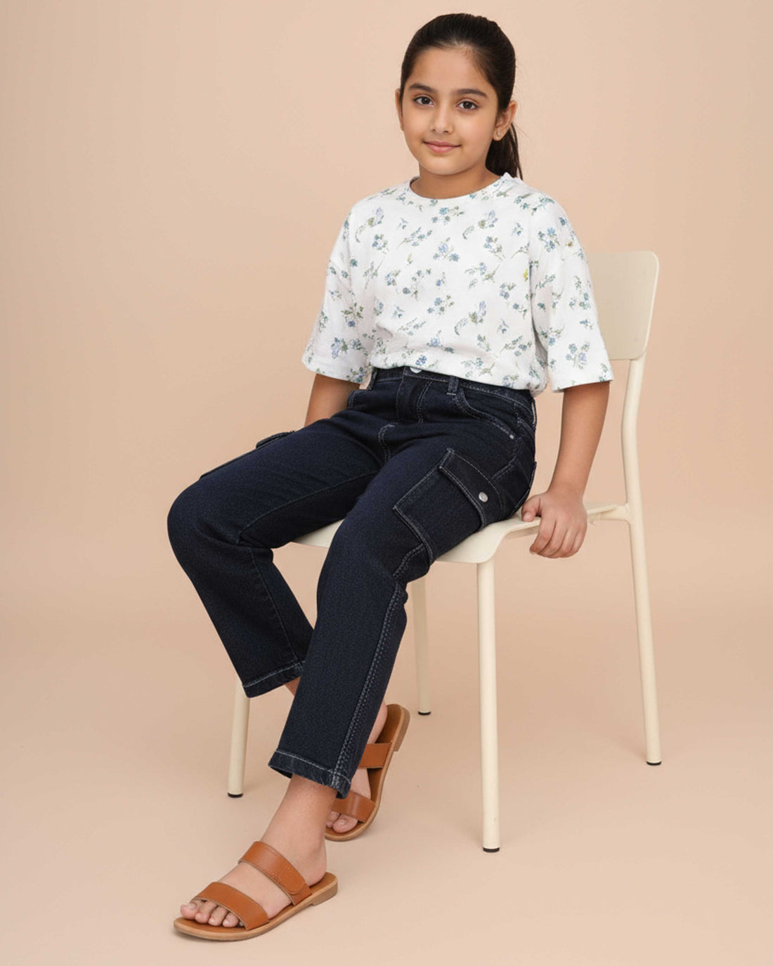 Stylish Girls Cargo Denim Jeans with Side Pockets and Comfortable Relaxed Fit - Black