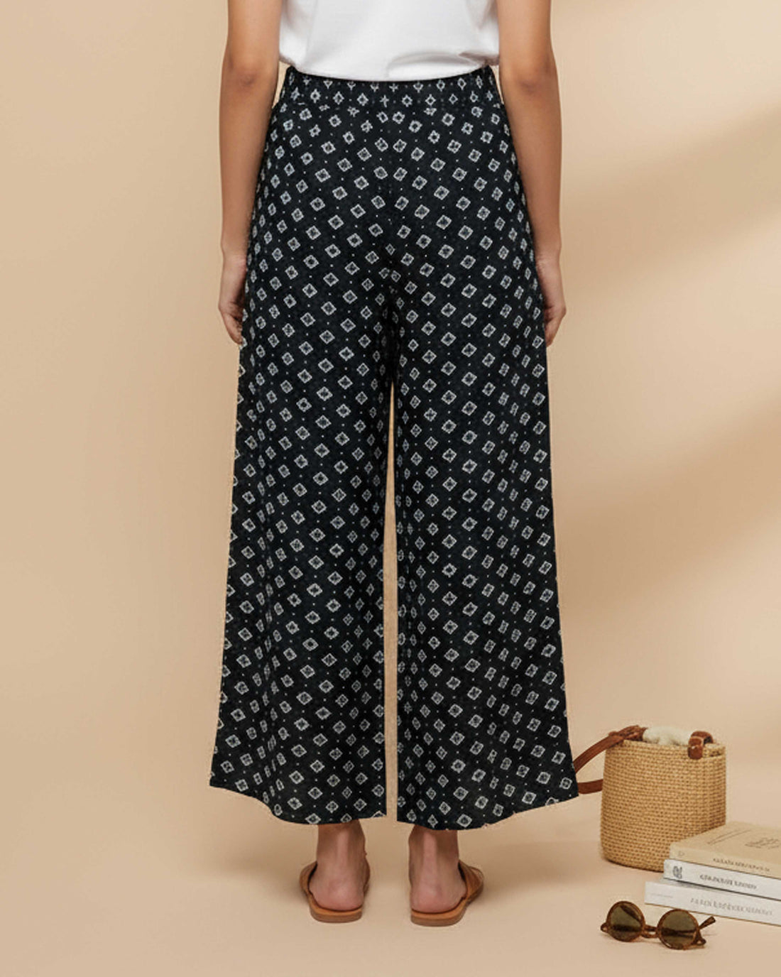 Women's Printed Wide-Leg Palazzo Pant with Elasticated Waistband - Black