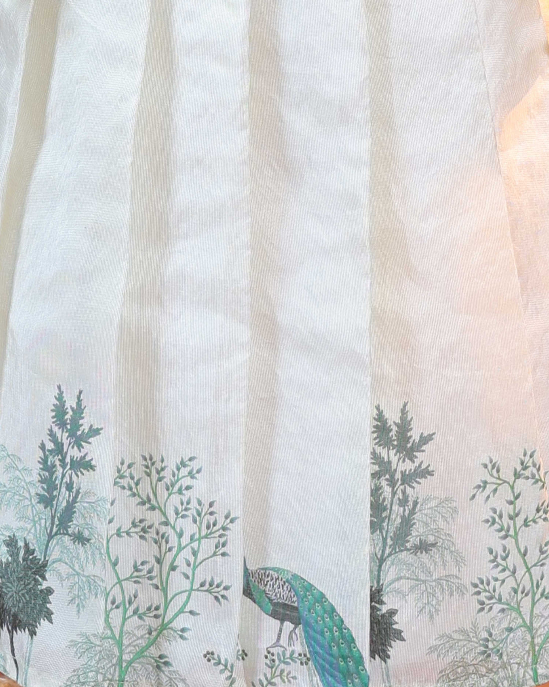 Girls' Traditional Dhavani Set with Attachable Traditional Dupatta and Peacock Embellishments - Cream