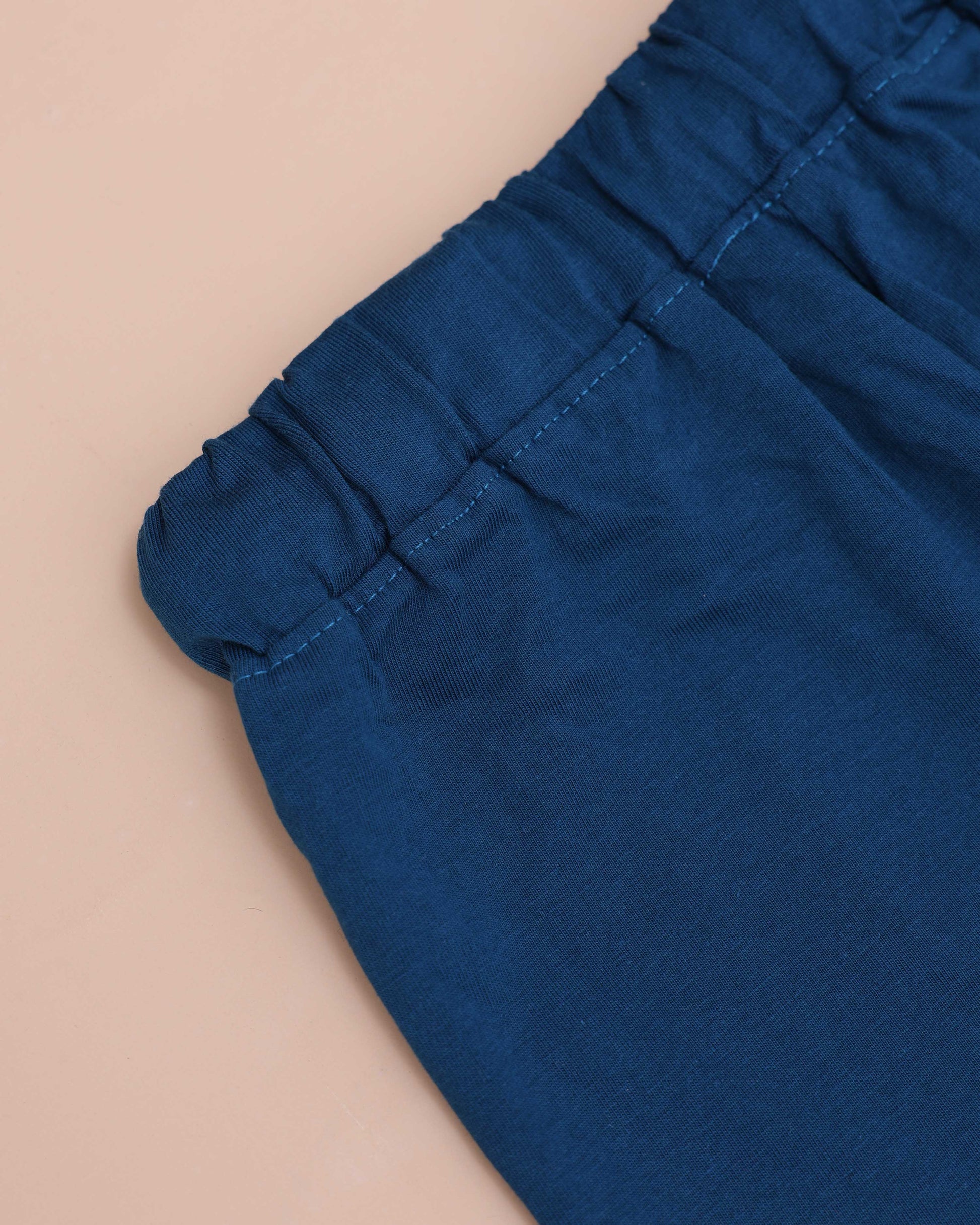 shorts -close