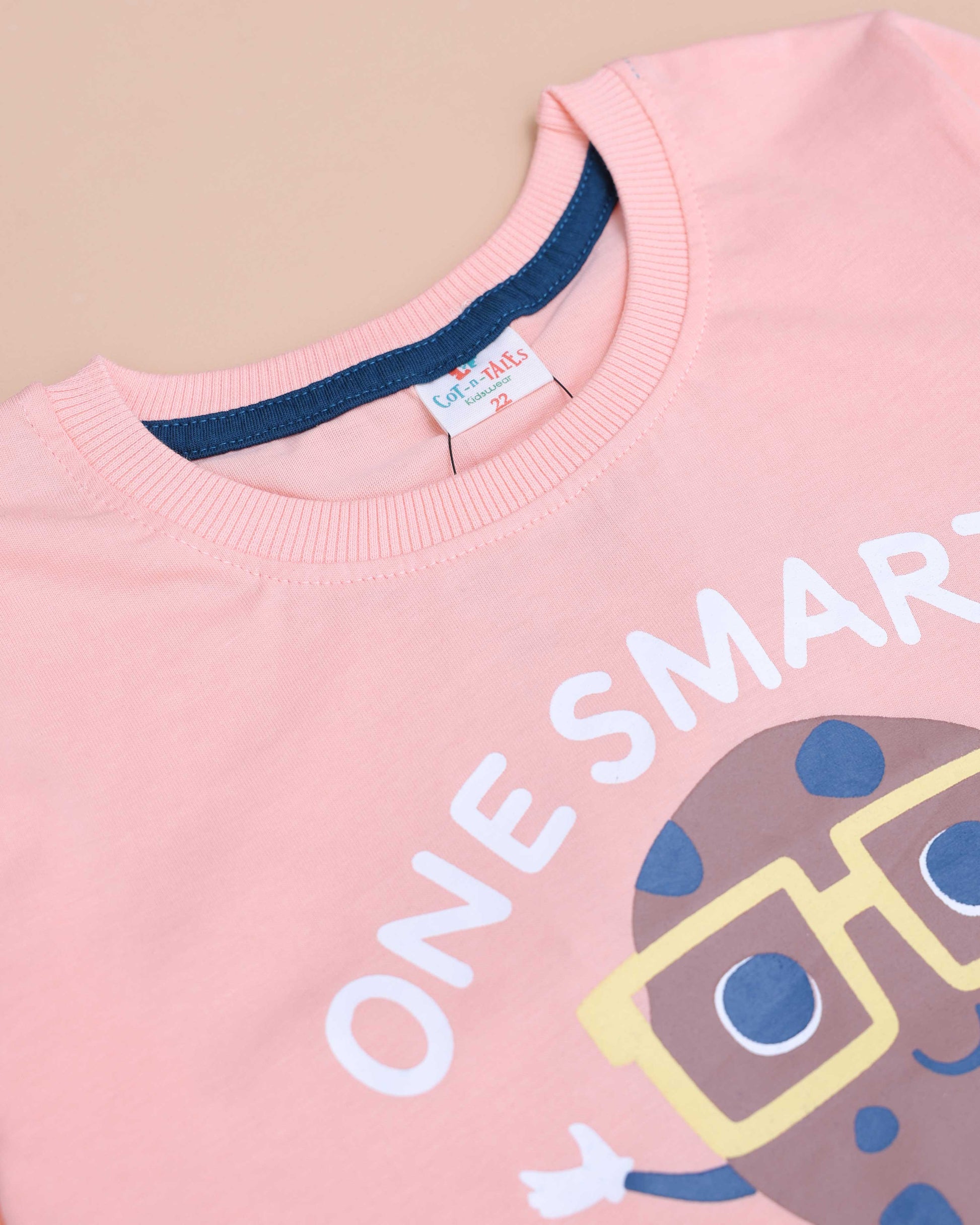 t shirt - close