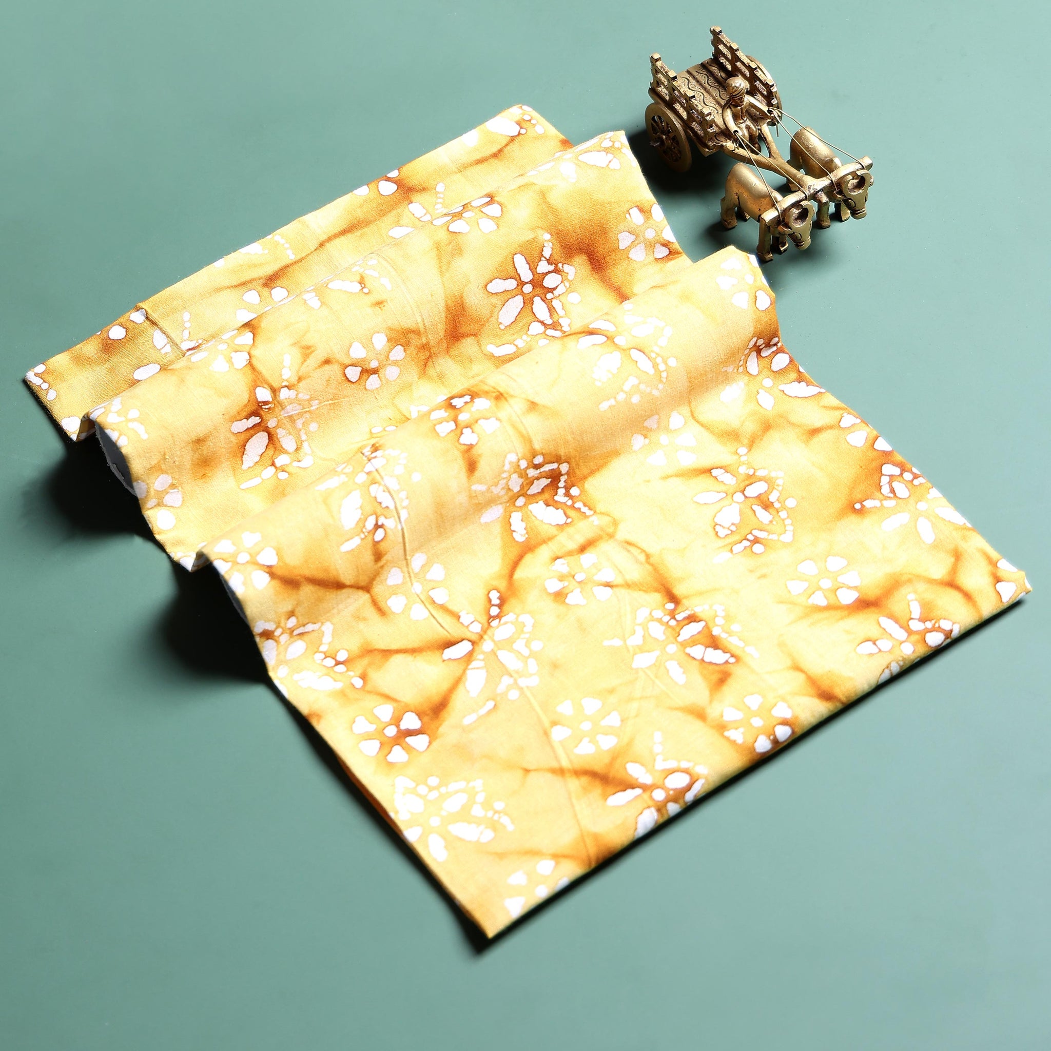 traditional-womens-batik-floral-crackle-pattern-1-meter-unstitched-blouse-material-yellow