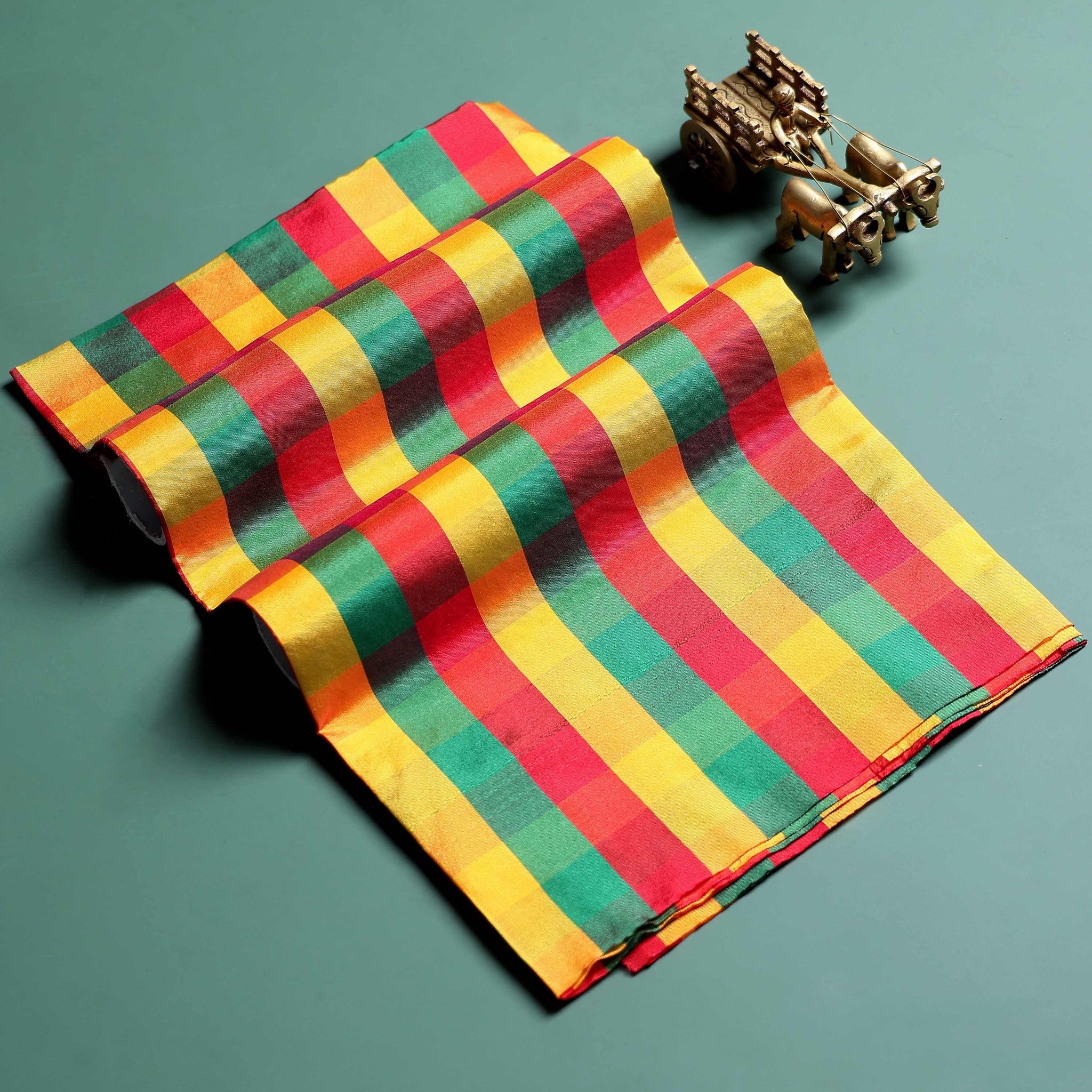 womens-traditional-checked-1-meter-blouse-material-with-soft-finish-multi-Seven